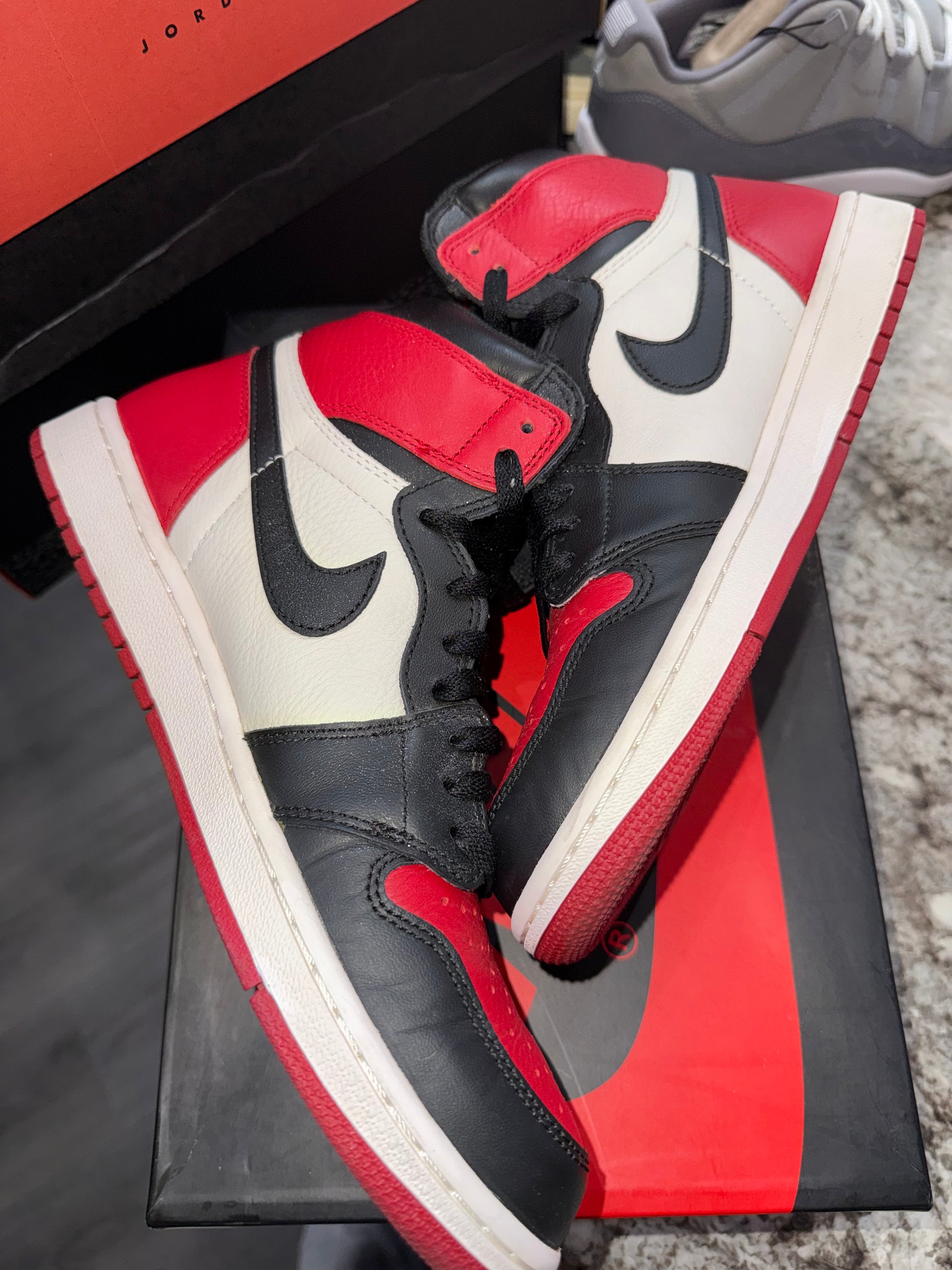 Jordan 1 Retro High Bred Toe