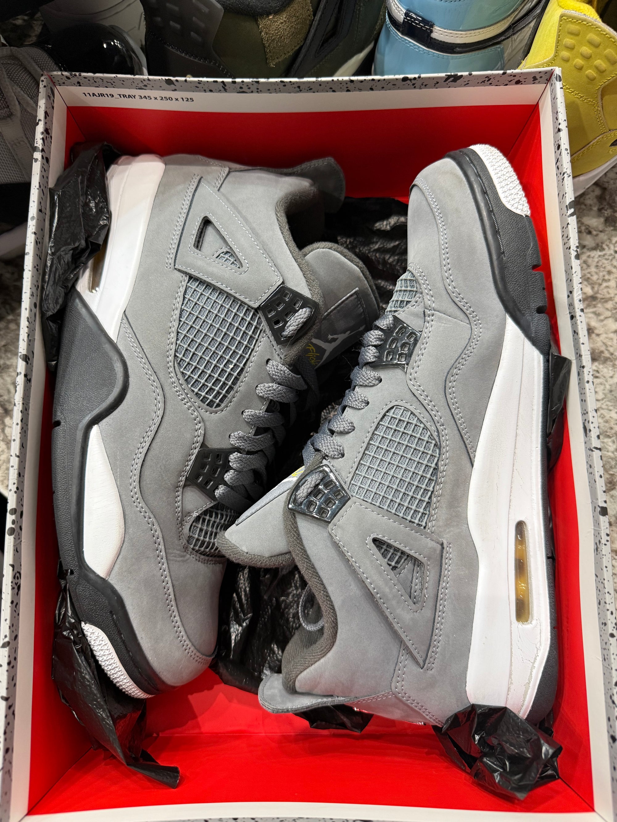 Jordan 4 Retro Cool Grey (2019) (DAMAGED BOX) (WRONG TOP)