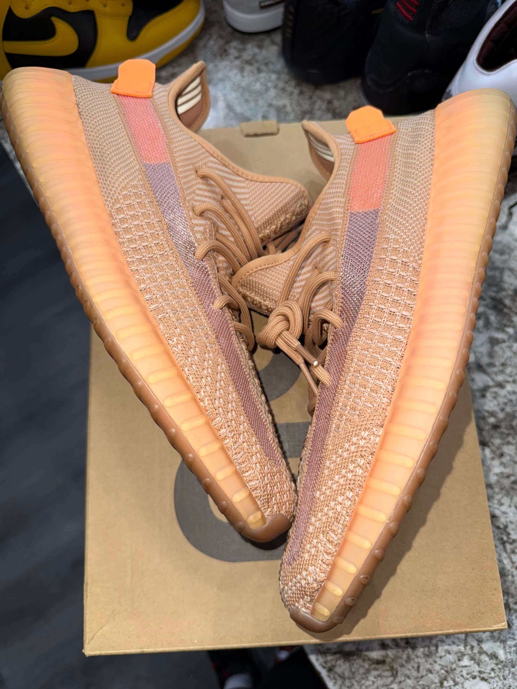 adidas Yeezy Boost 350 V2 Clay