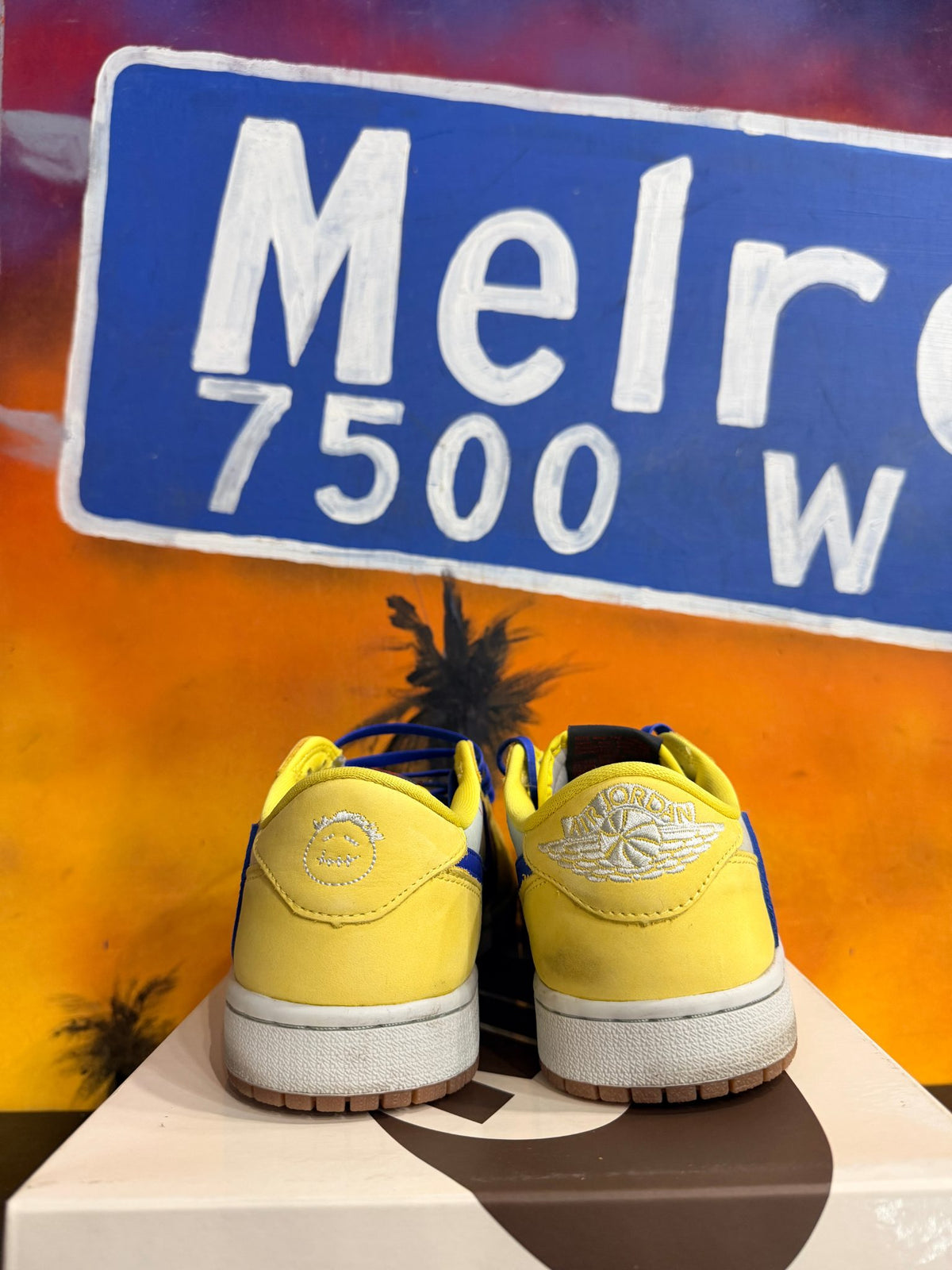 Jordan 1 Retro Low OG SP Travis Scott Canary (Women's)