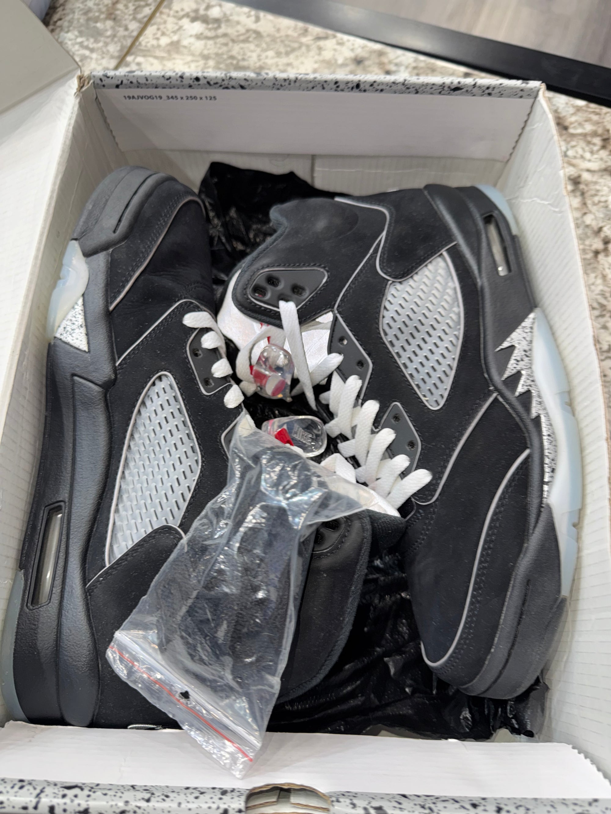 Jordan 5 Retro OG Black Metallic Reimagined