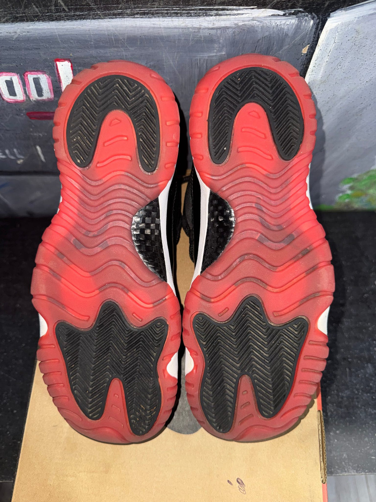 Jordan 11 Retro Low Bred (GS) (2025)