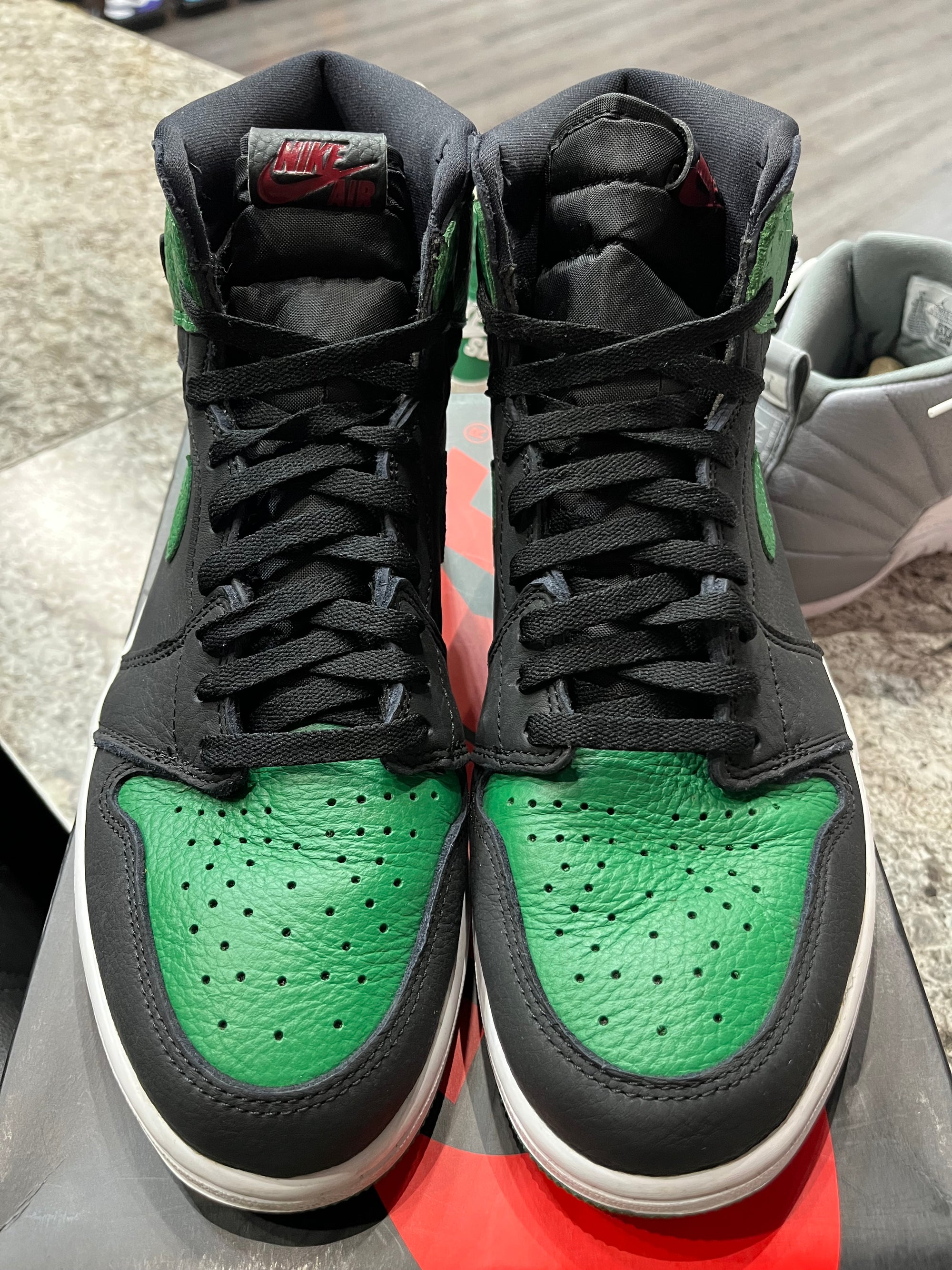 Jordan 1 Retro High Pine Green Black