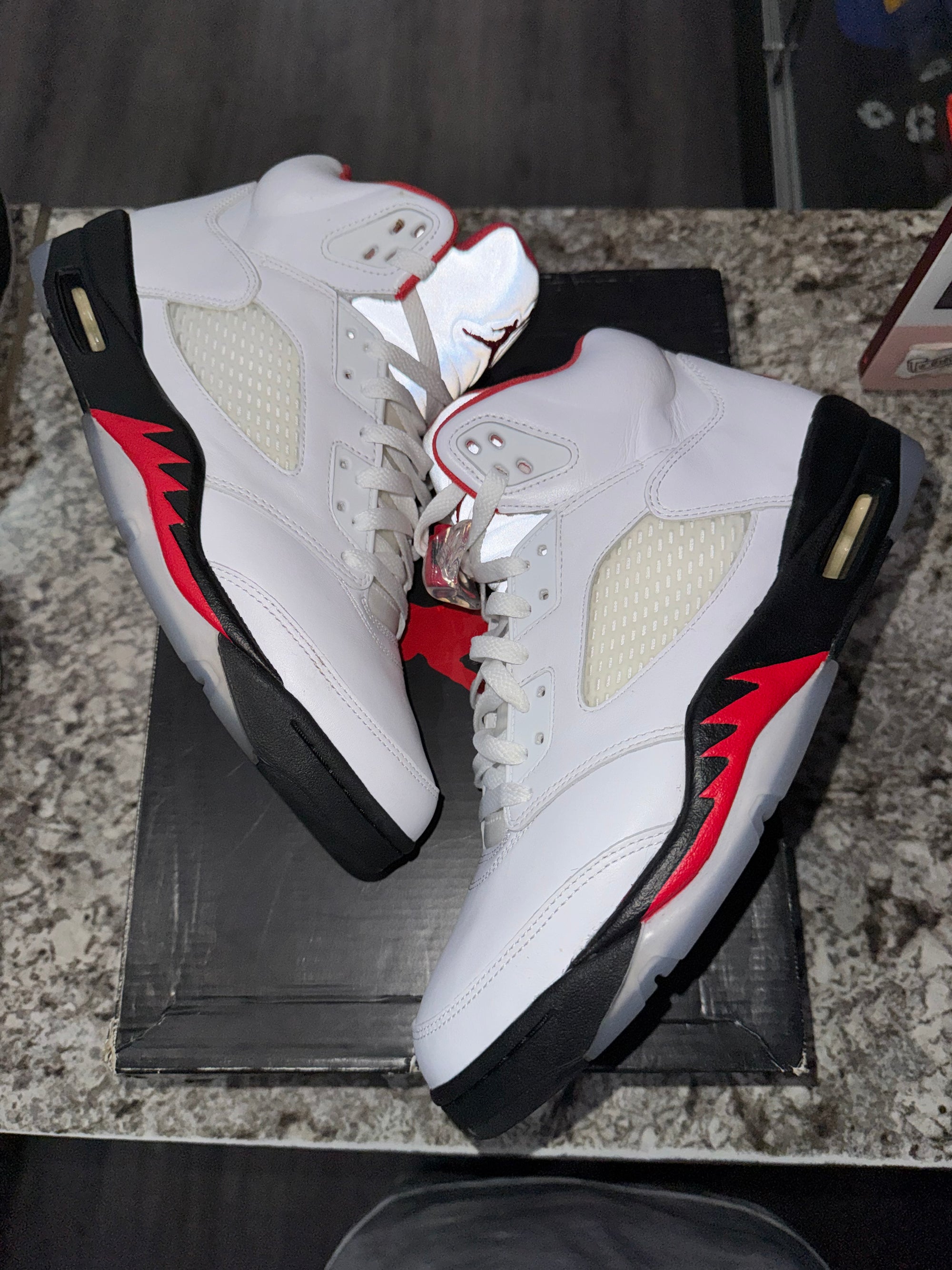 Jordan 5 Retro Fire Red Silver Tongue (2020)