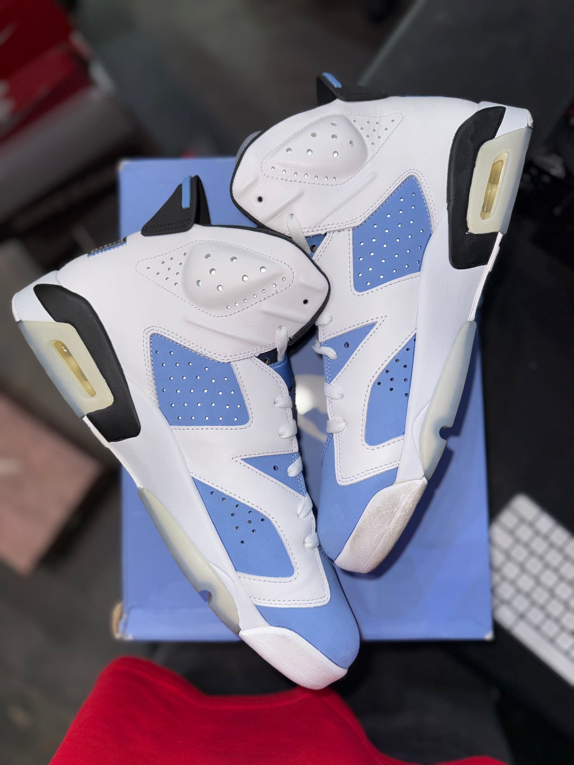 Jordan 6 Retro UNC White (CYBER MONDAY)