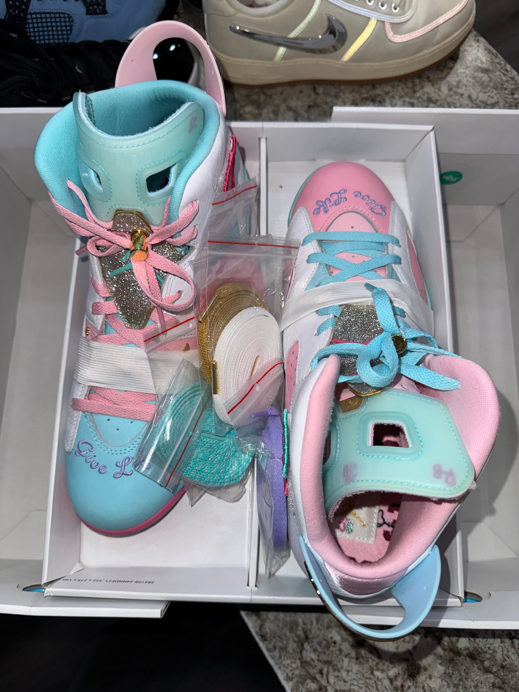 Jordan 6 Retro Doernbecher Jillian (Women's)