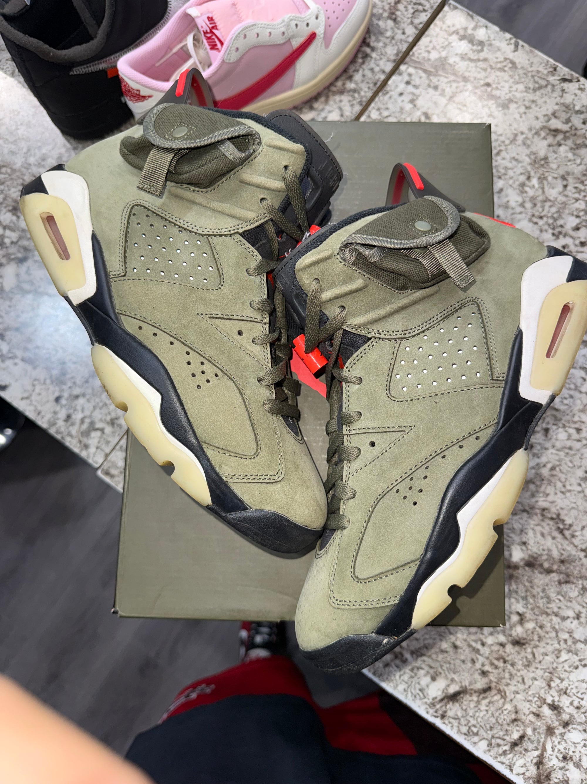 Jordan 6 Retro Travis Scott