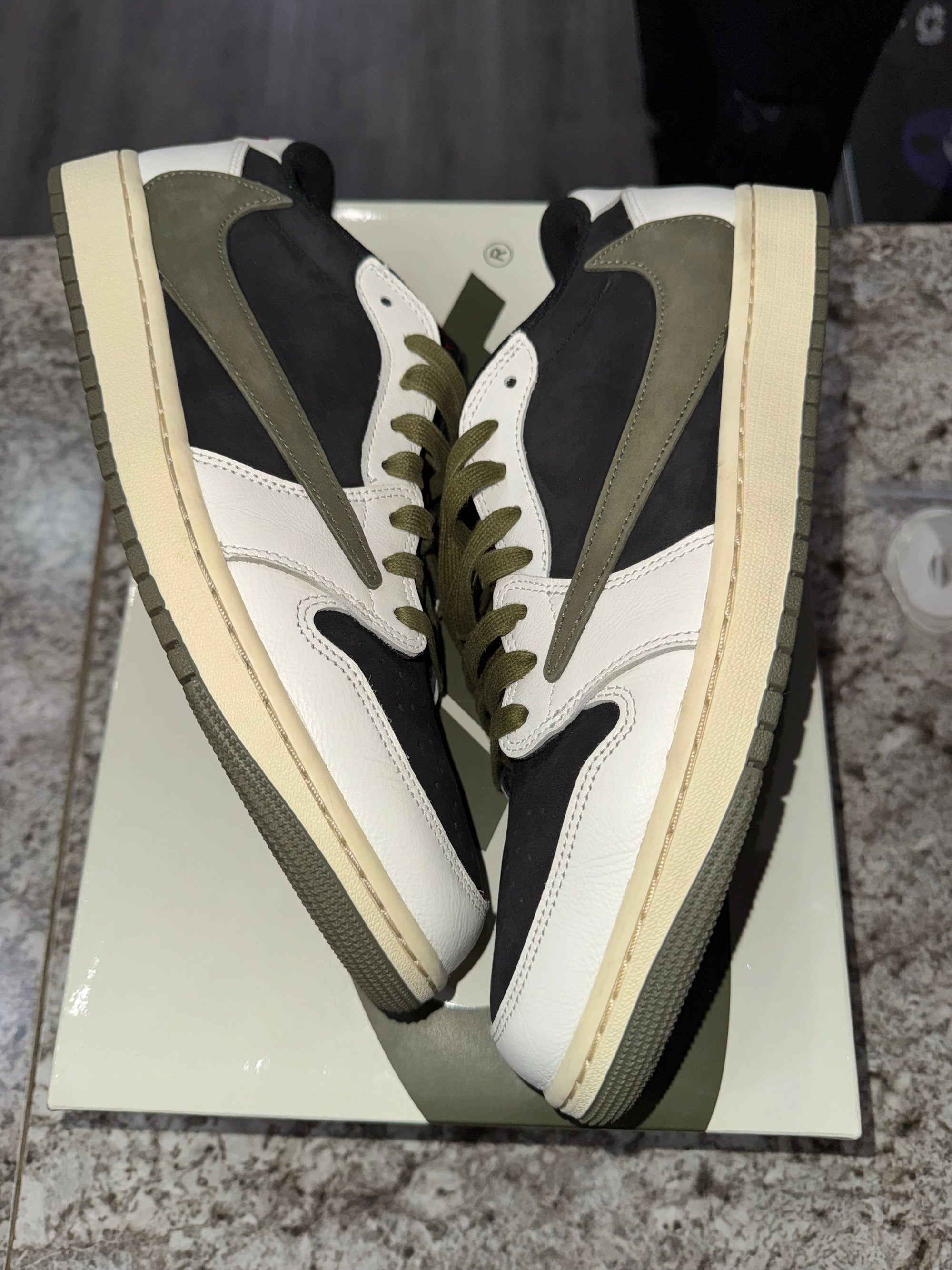 Jordan 1 Retro Low OG SP Travis Scott Olive (Women's)