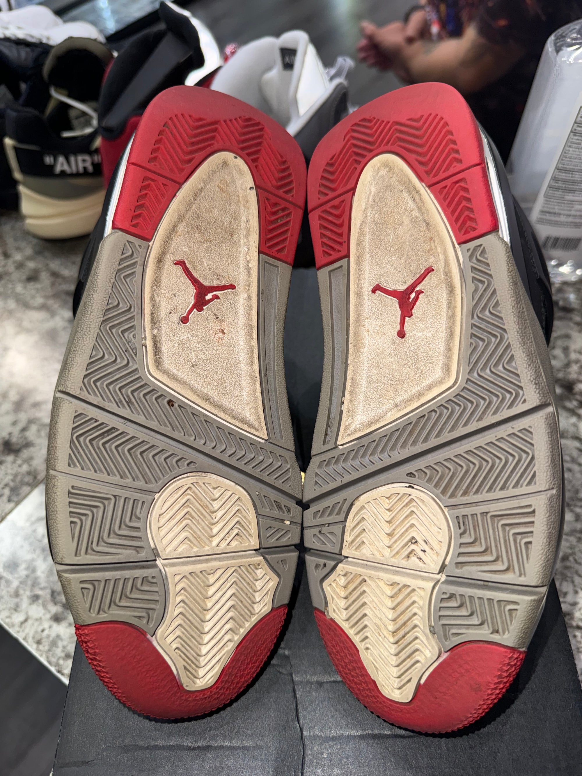 Jordan 4 Retro Bred (2019) (GS)