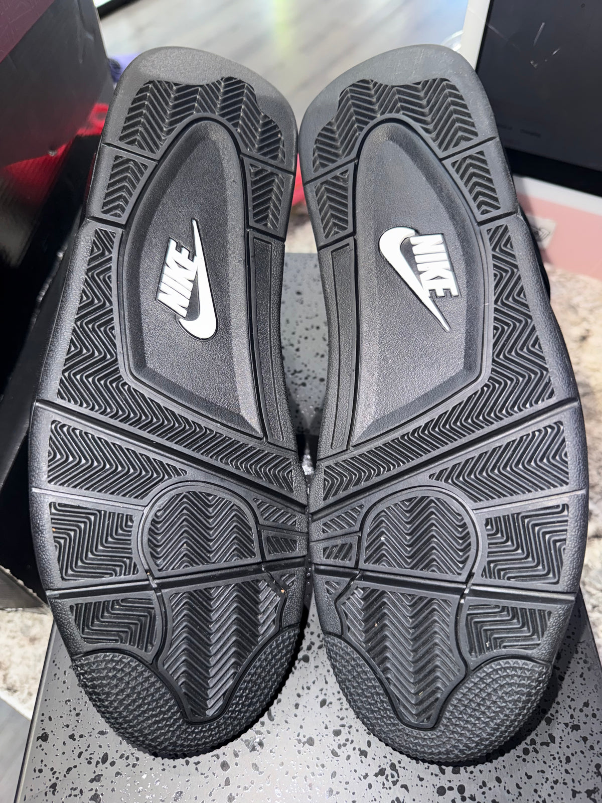 Jordan 4 Retro Black Cat (2025)