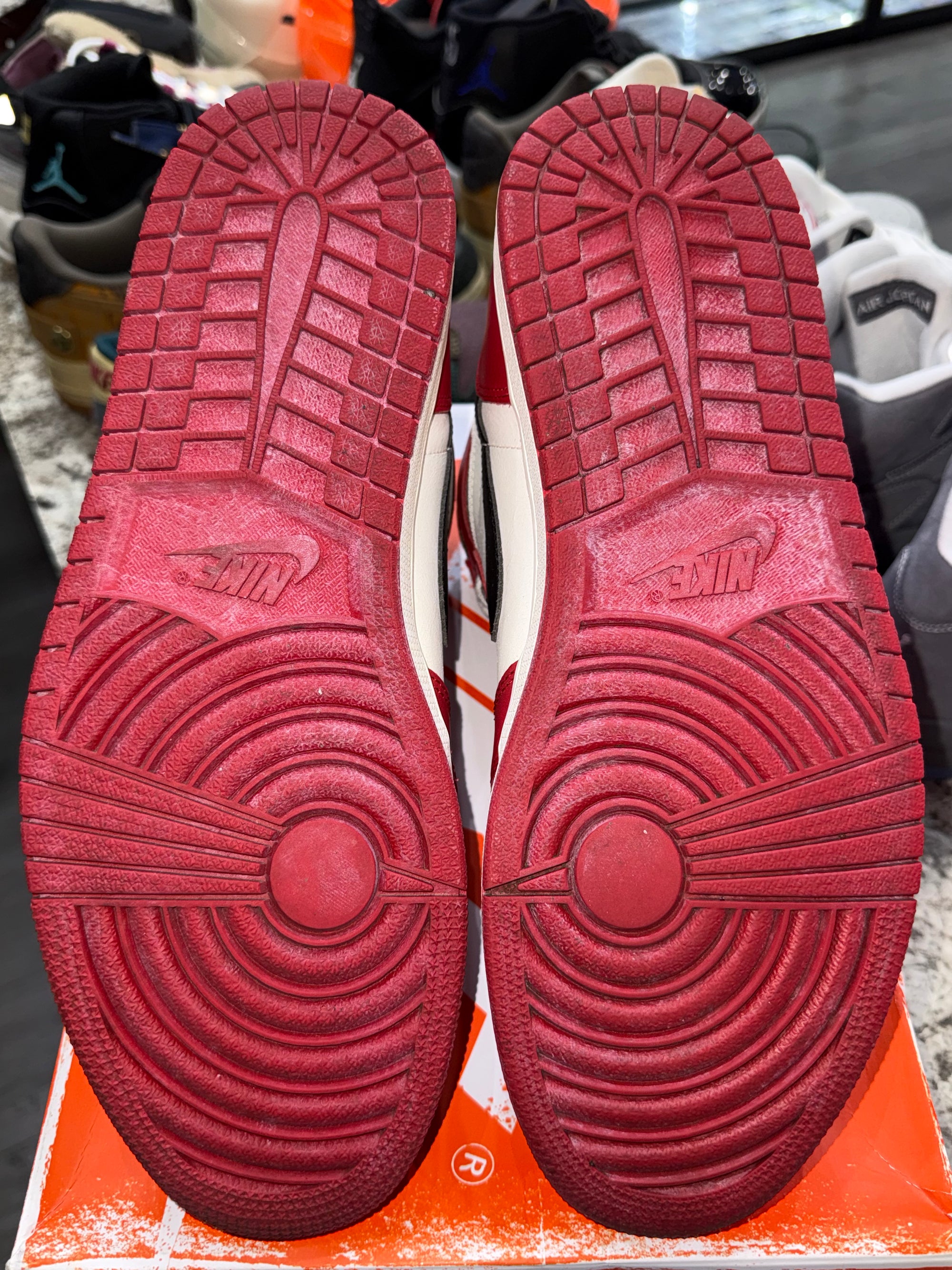 Jordan 1 Retro High OG Chicago Lost and Found