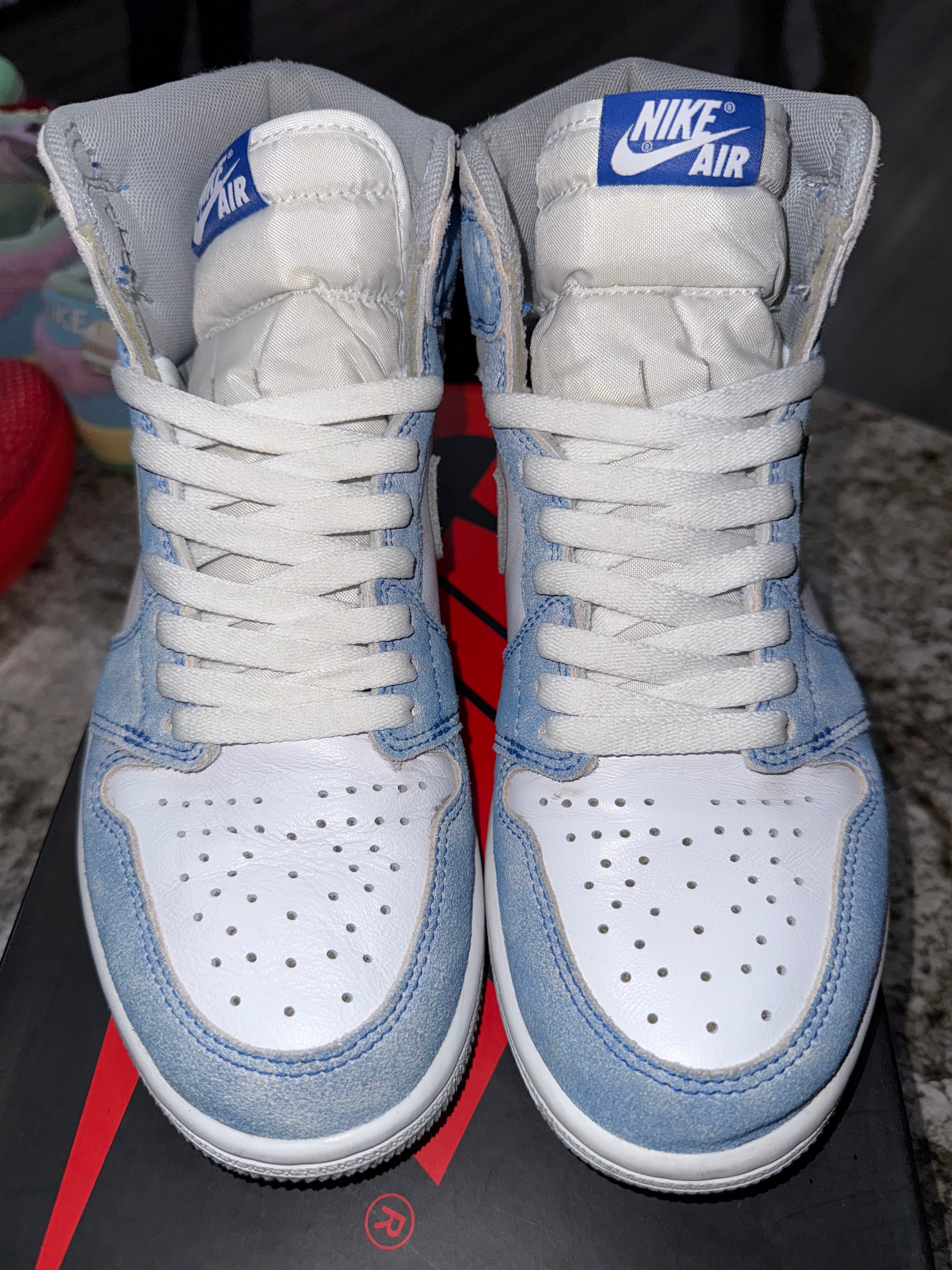 Jordan 1 Retro High Hyper Royal Smoke Grey