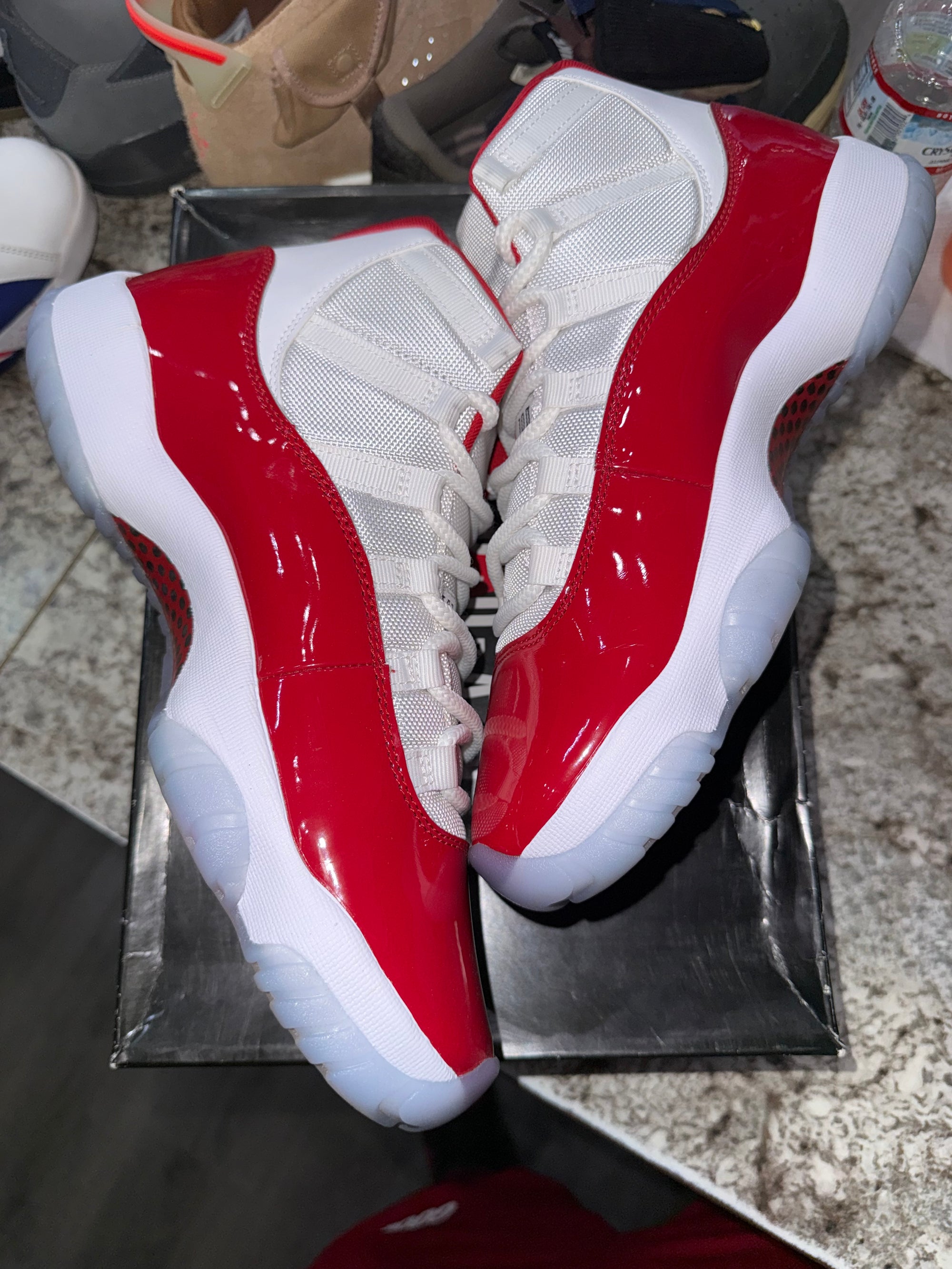 Jordan 11 Retro Cherry (2022)