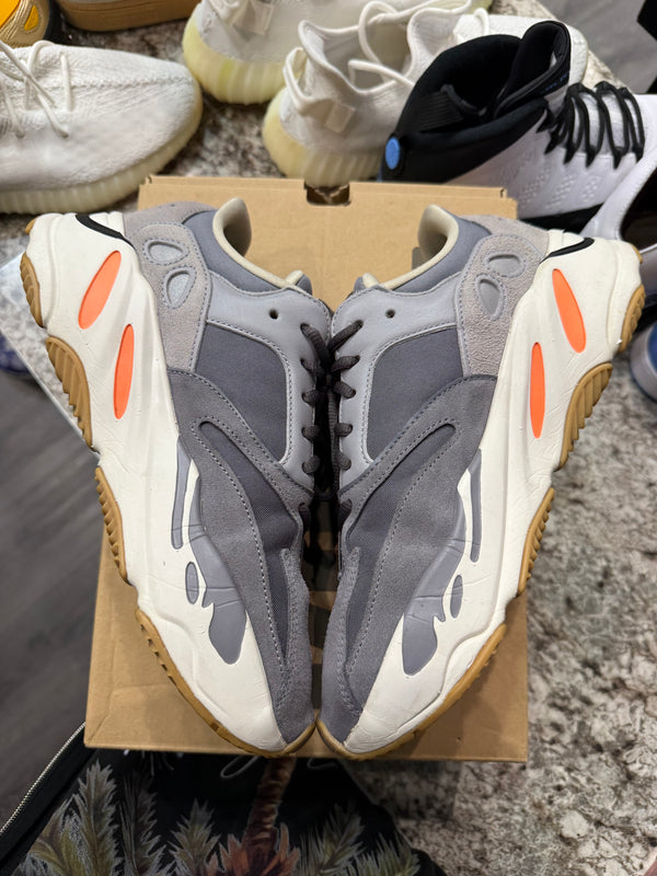 adidas Yeezy Boost 700 Magnet