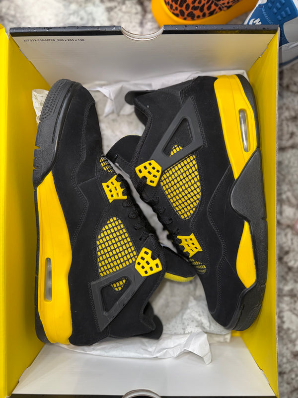 Jordan 4 Retro Thunder (2023)