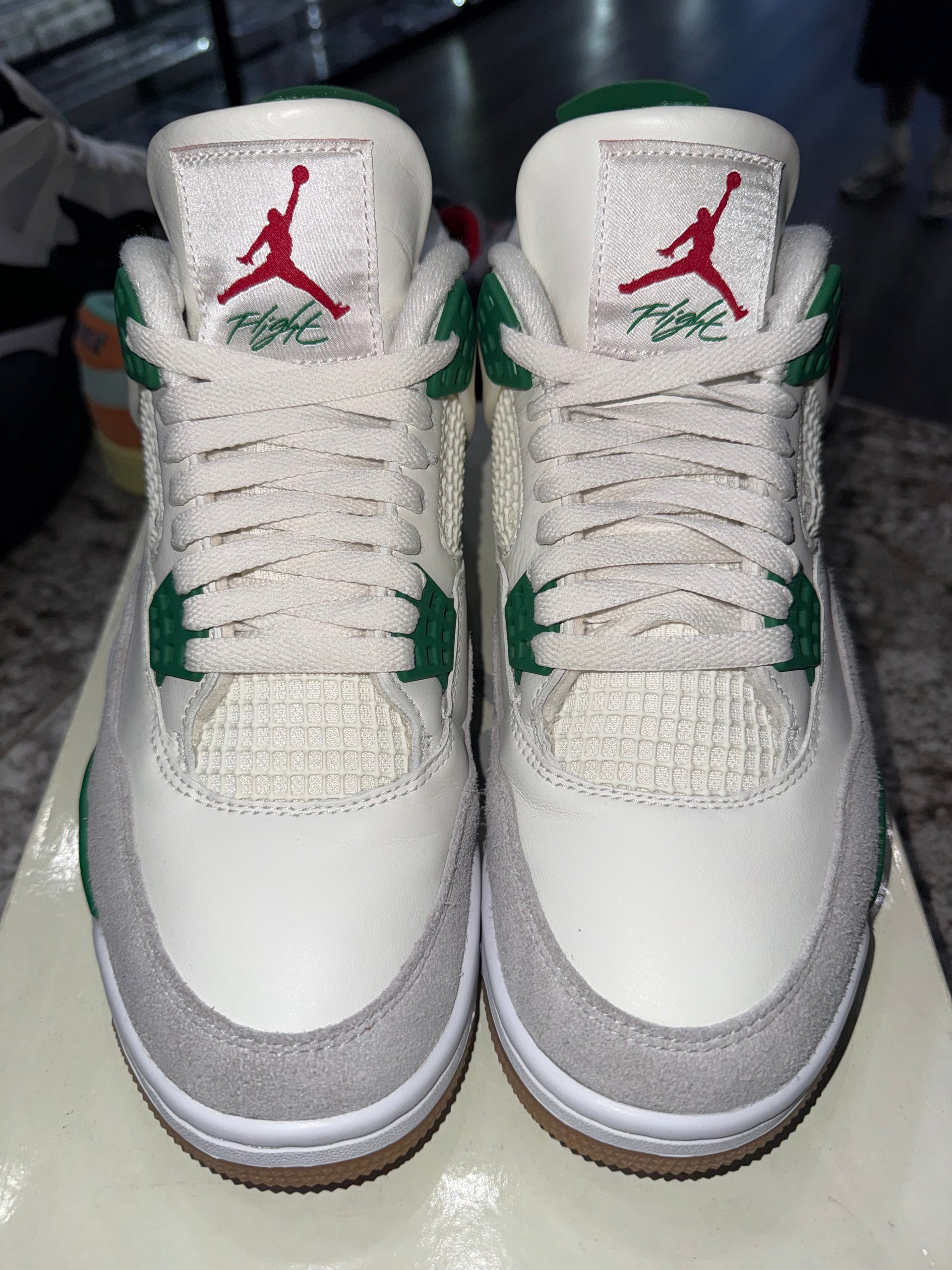 Jordan 4 Retro SB Pine Green