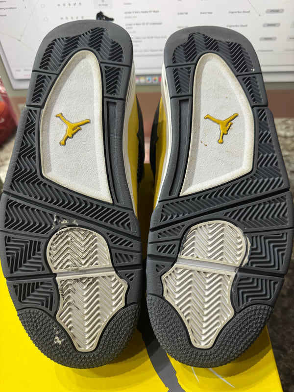Jordan 4 Retro Lightning (2021)