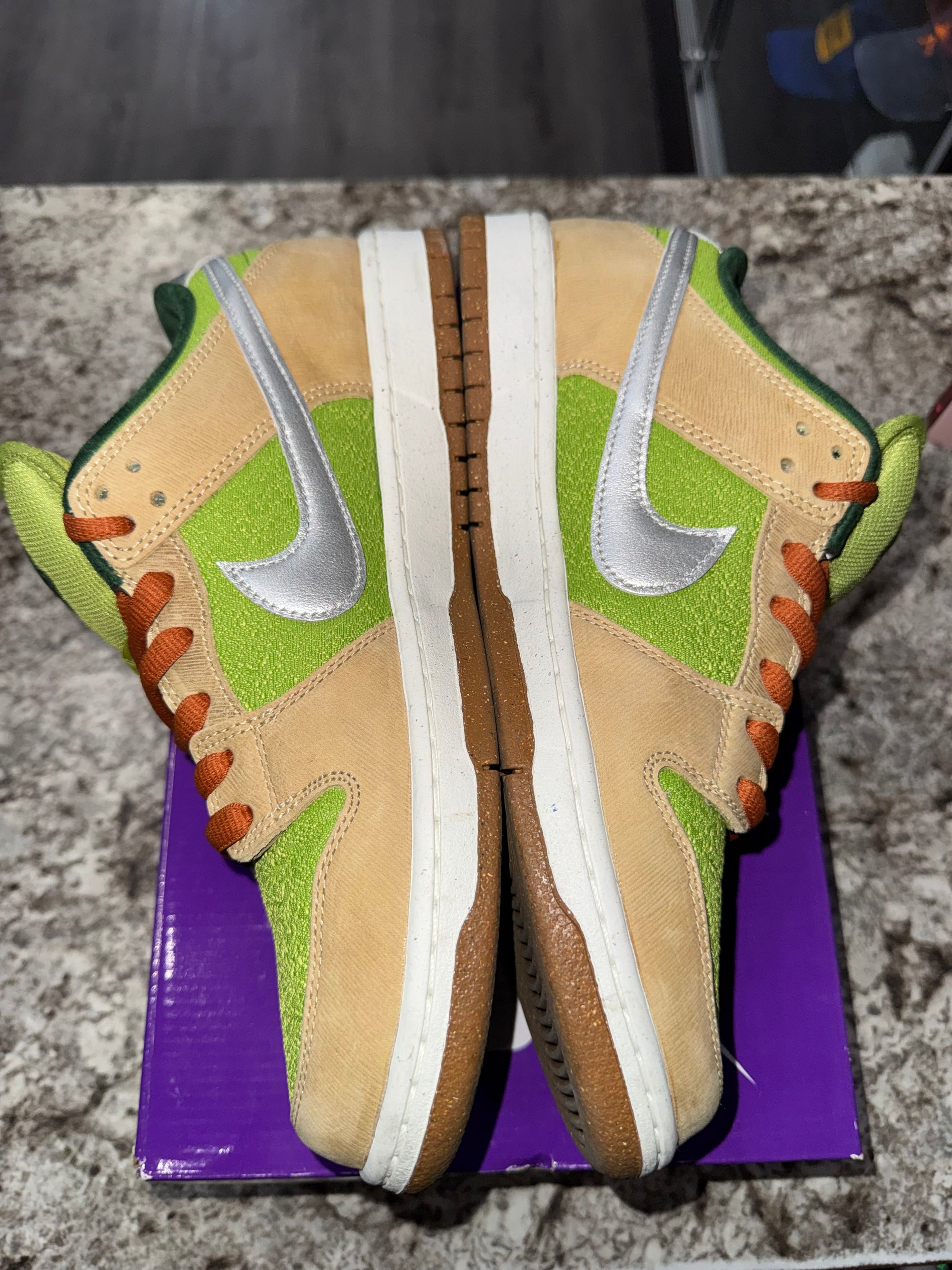 Nike SB Dunk Low Escargot