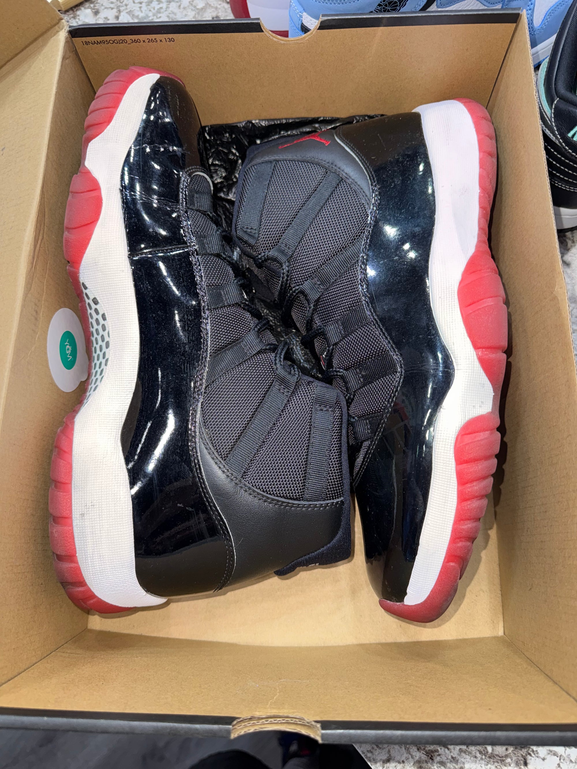 Jordan 11 Retro Playoffs Bred (2019)