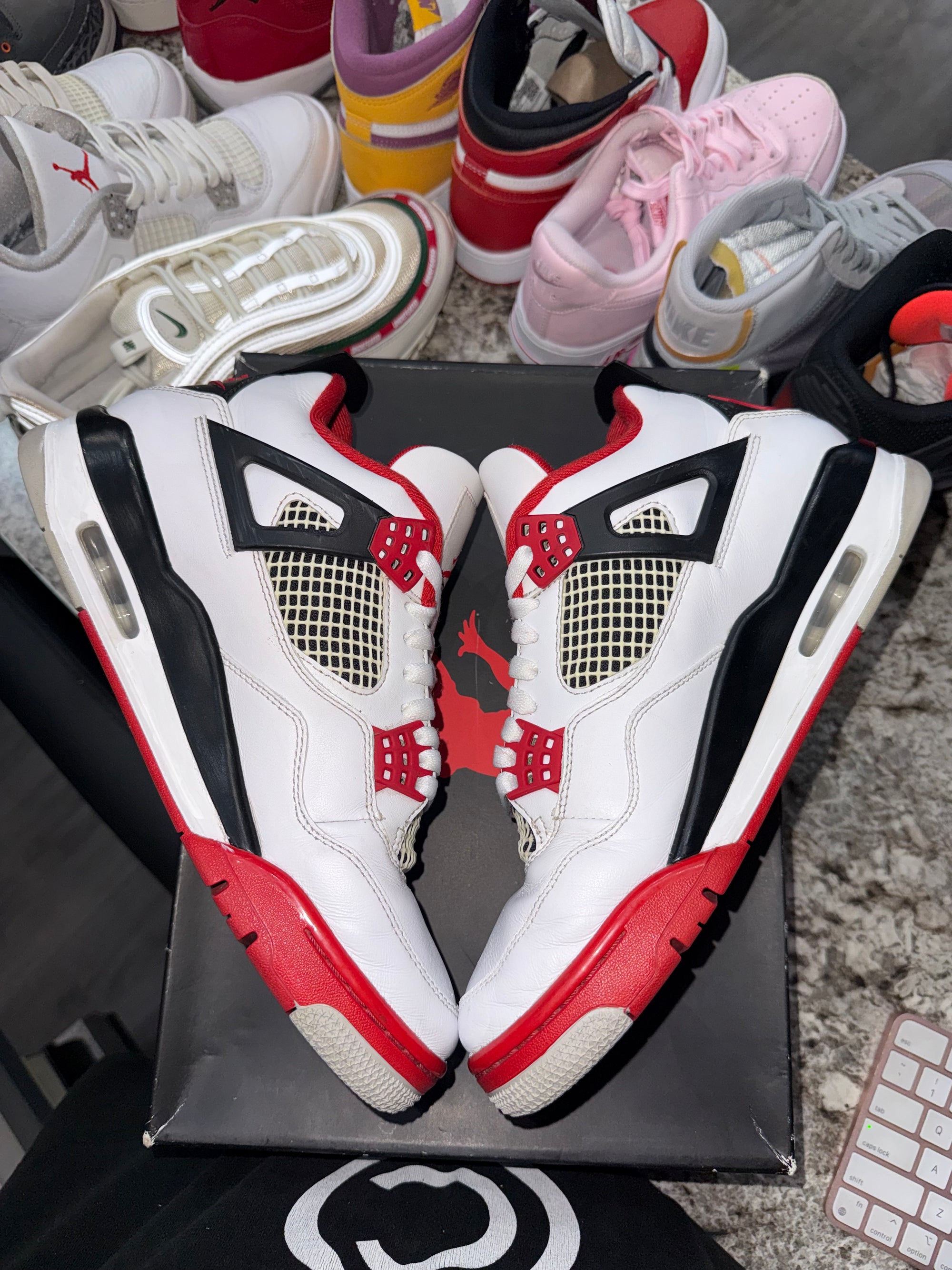 Jordan 4 Retro Fire Red (2020)