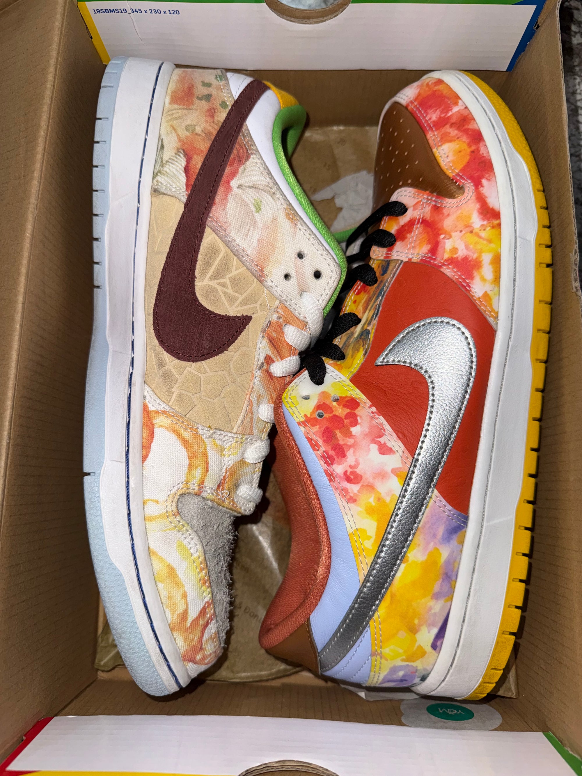 Nike SB Dunk Low Street Hawker (2021)