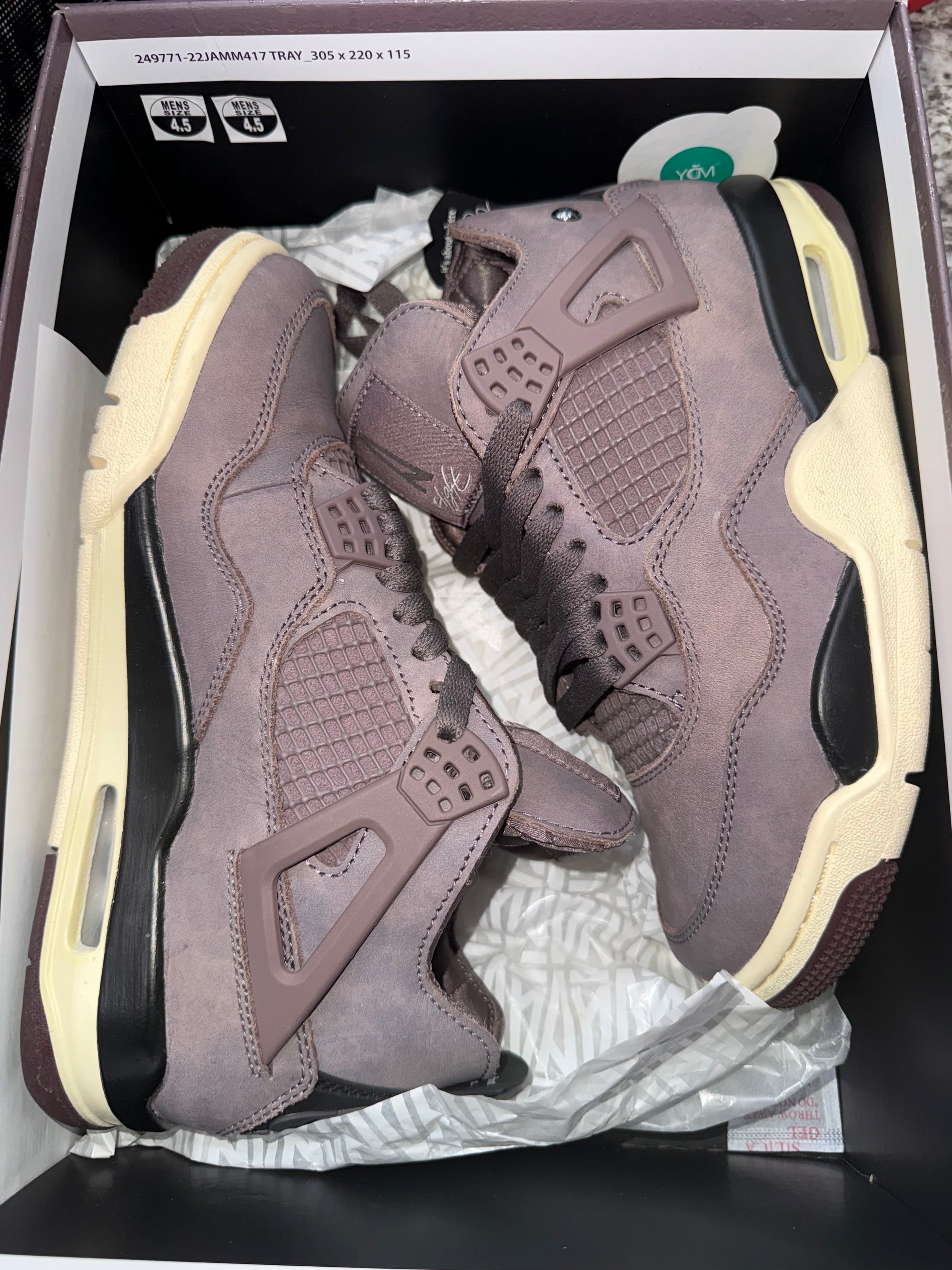 Jordan 4 Retro SP A Ma Maniére Violet Ore