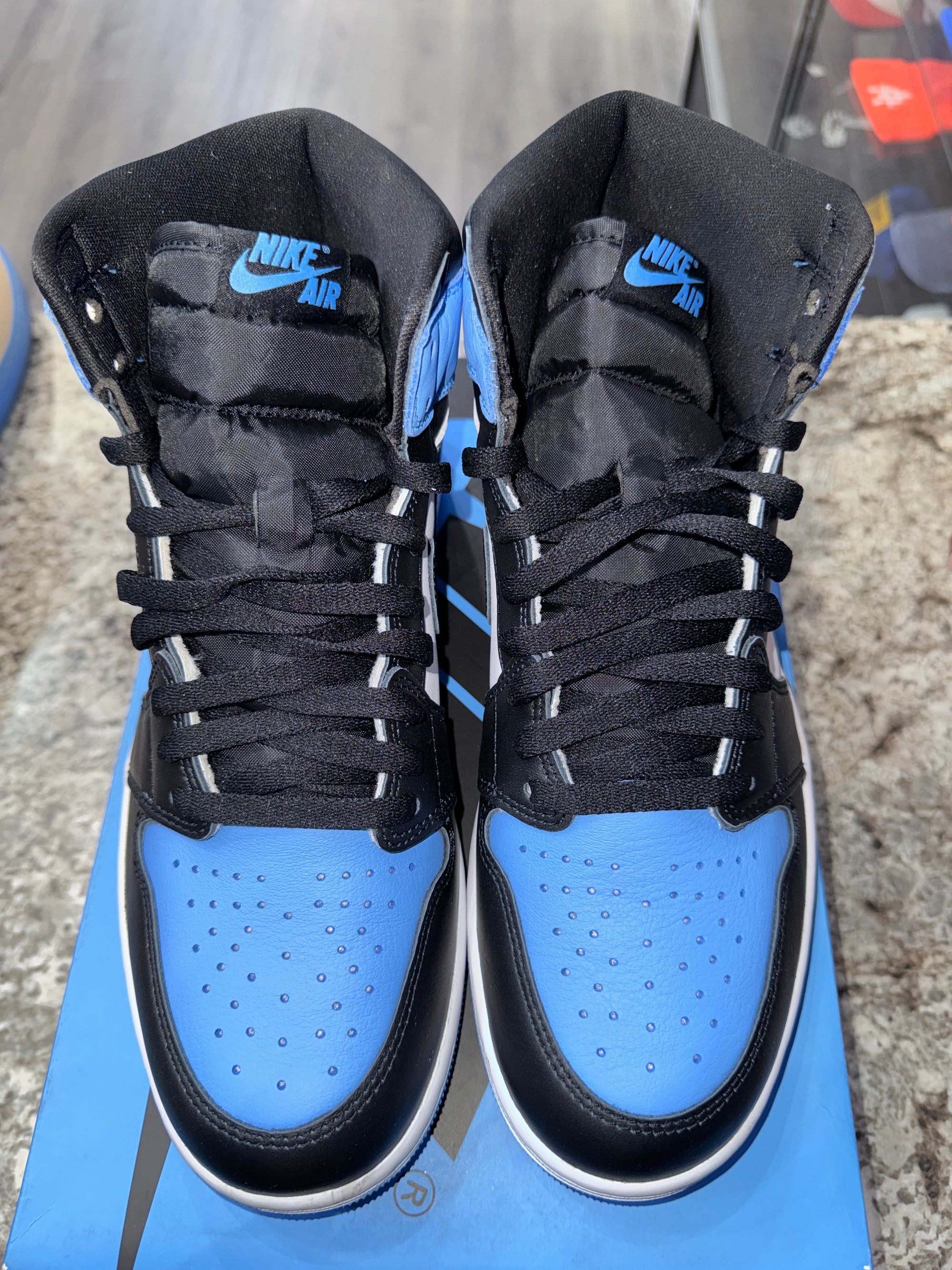 Jordan 1 Retro High OG UNC Toe