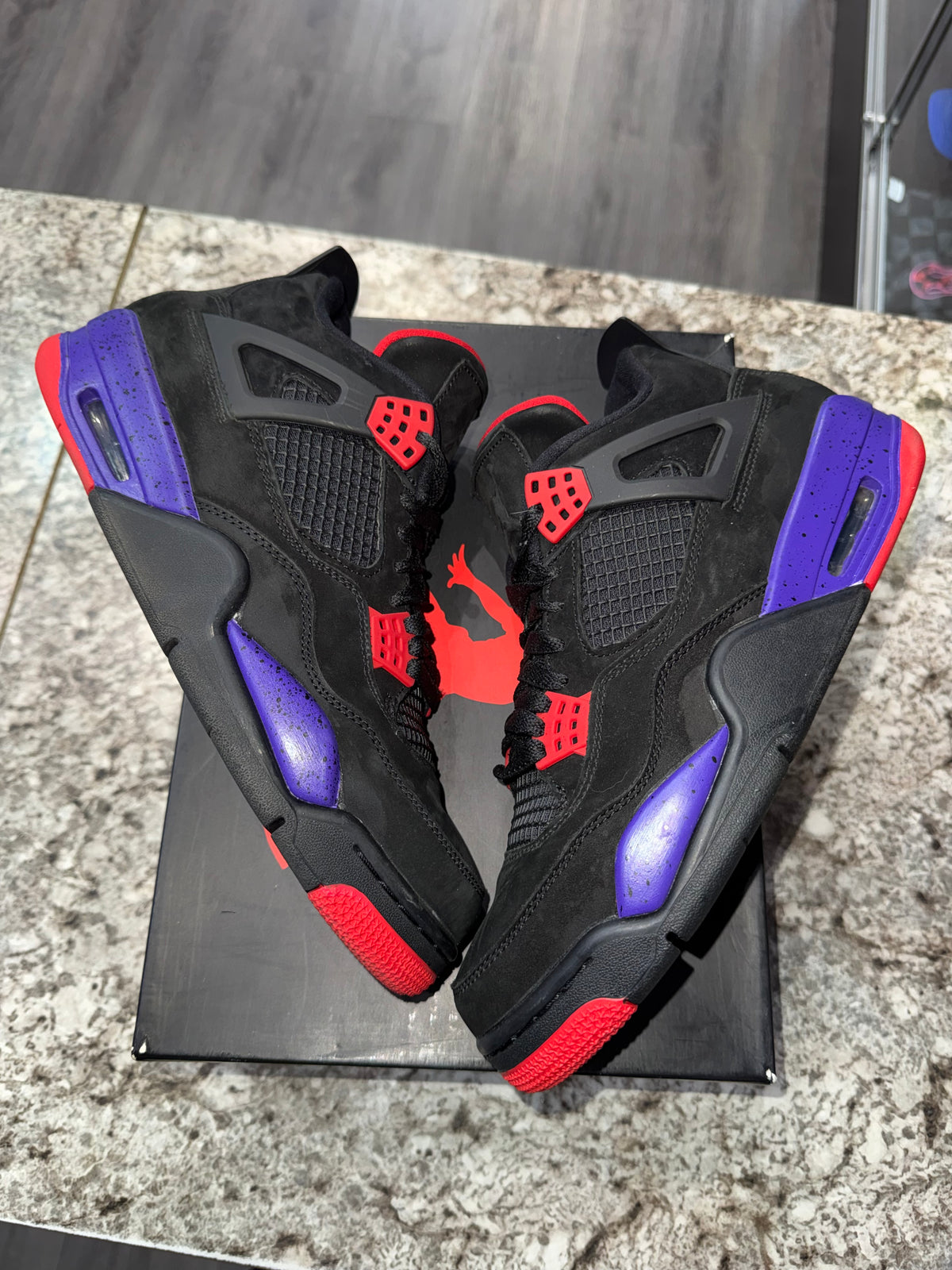 Jordan 4 Retro Raptors (2018)