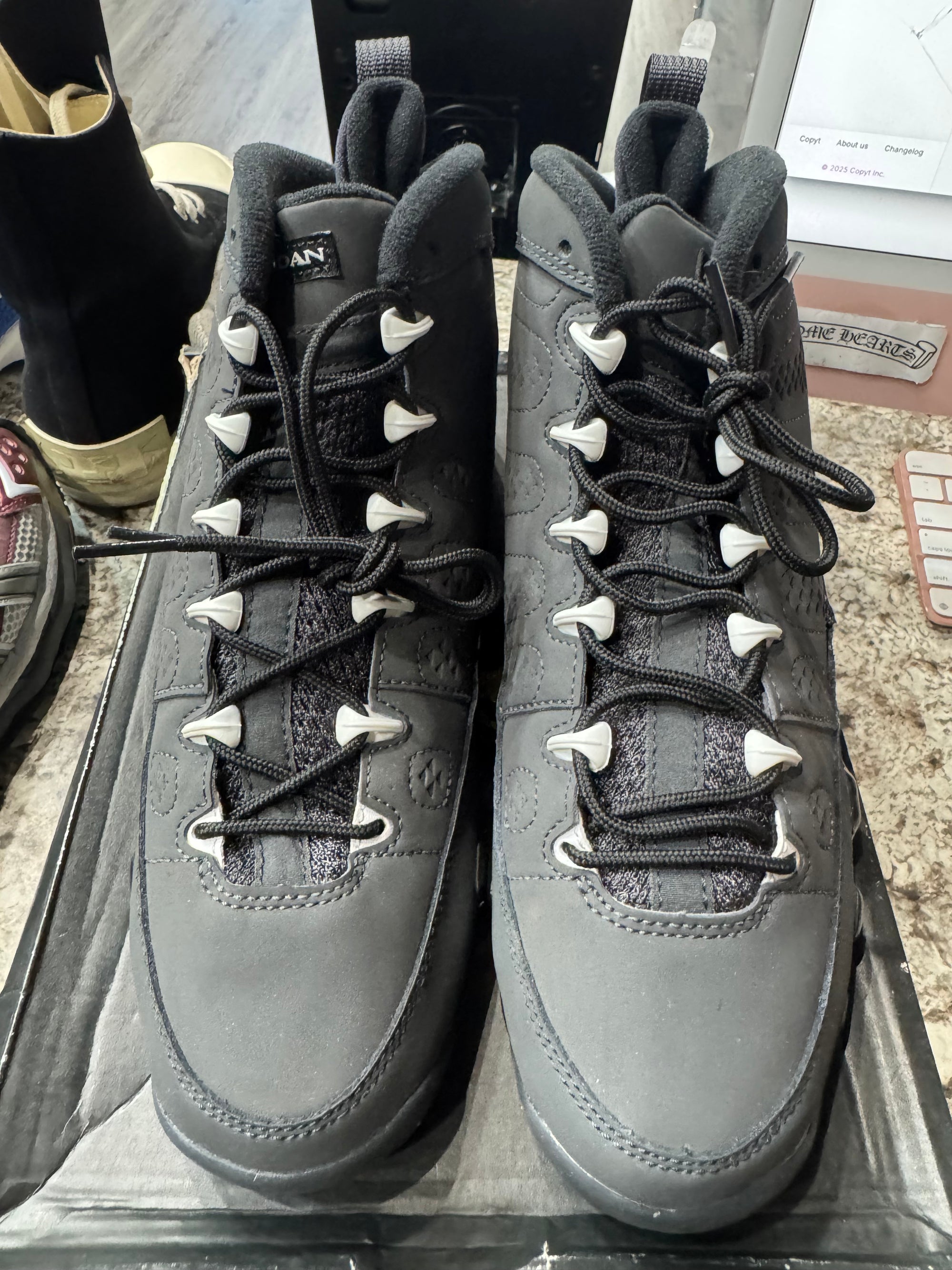 Jordan 9 Retro Anthracite 9 (GS) (Damaged Box)
