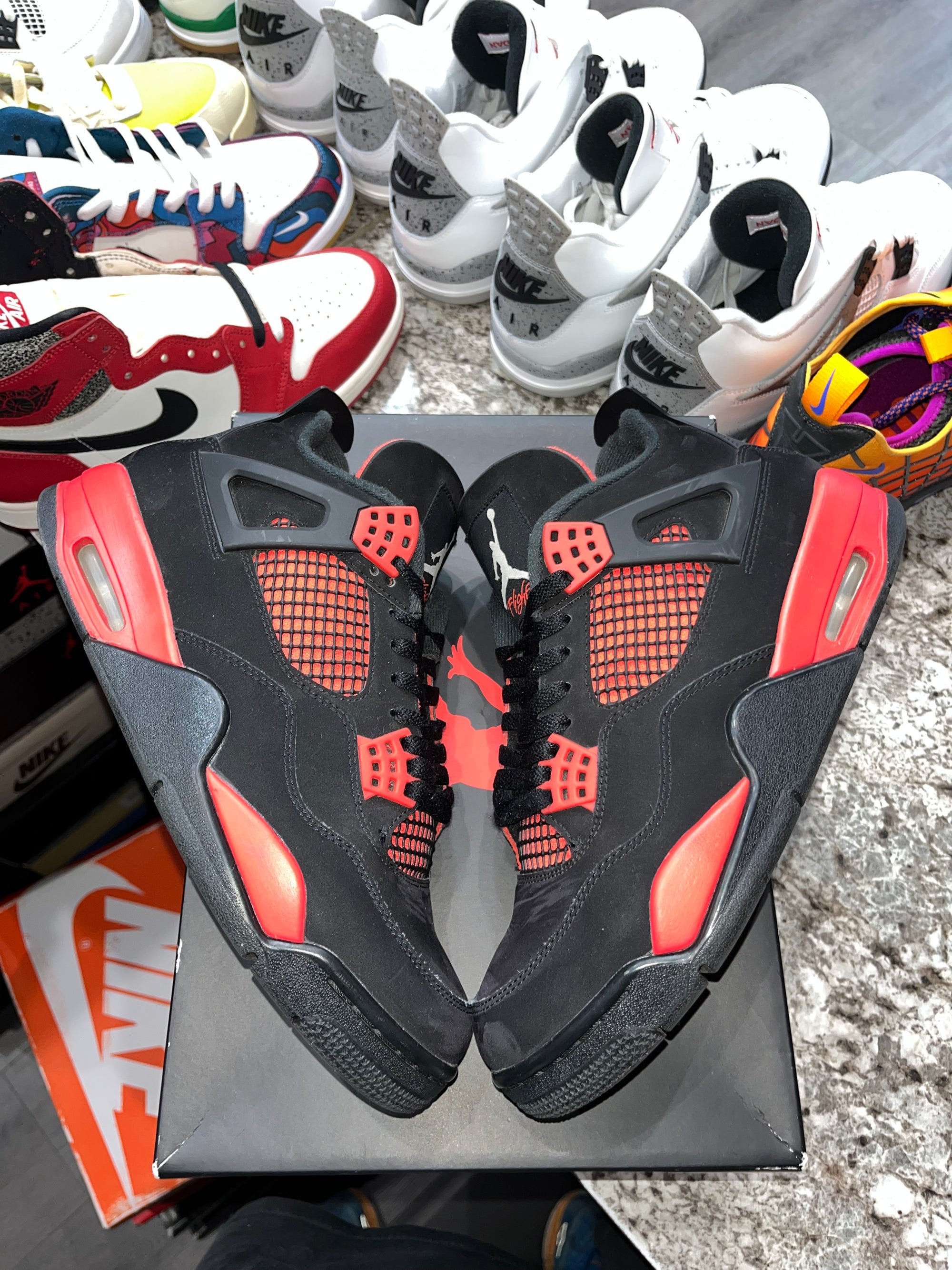 Jordan 4 Retro Red Thunder