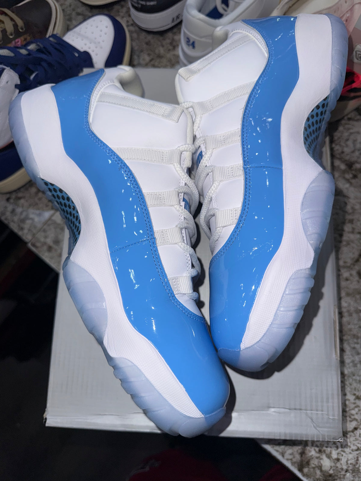 Jordan 11 Retro Low University Blue (2026)