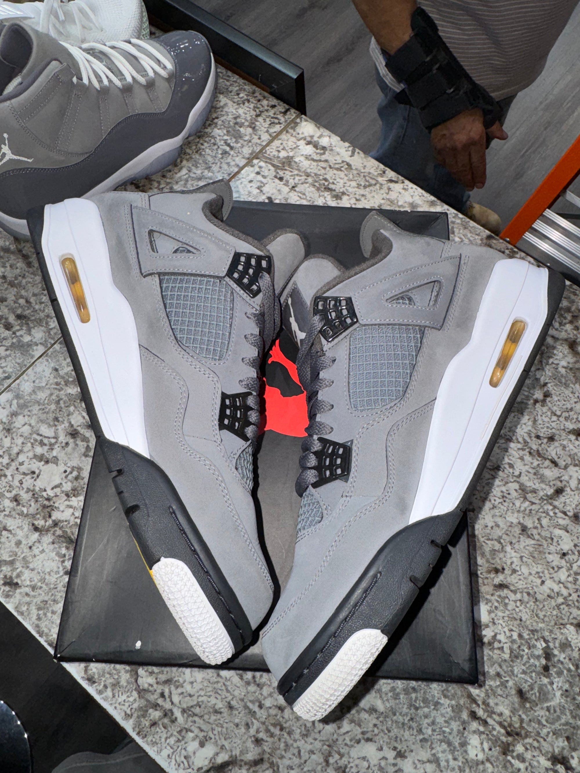 Jordan 4 Retro Cool Grey (2019)