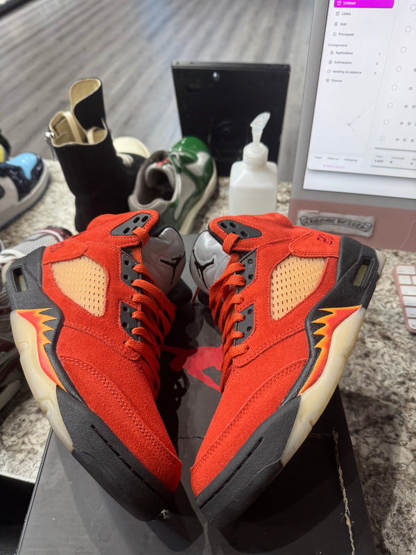 Jordan 5 Retro Dunk on Mars (Women's) (Damaged Box)