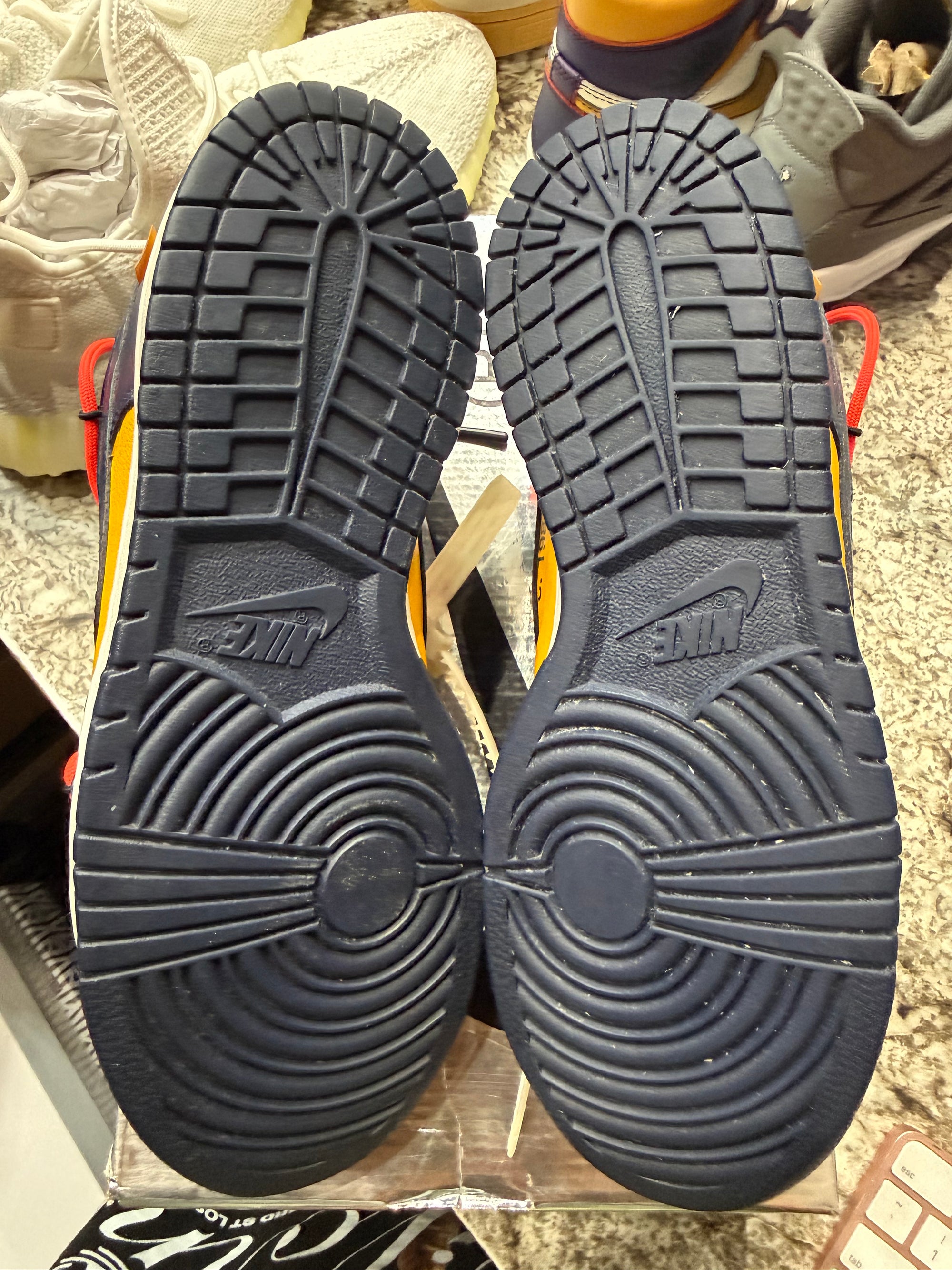 Nike Dunk Low Off-White University Gold