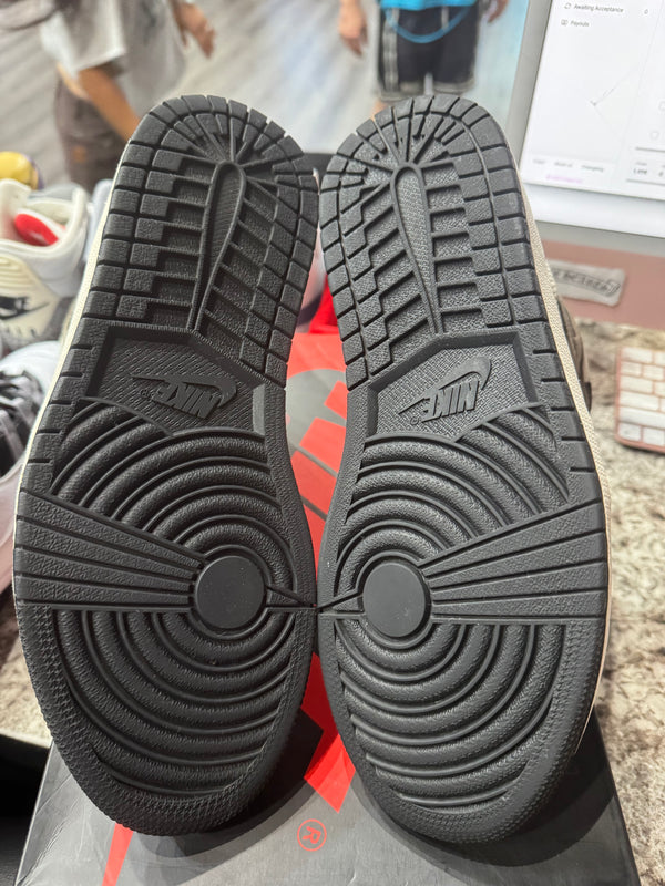 Jordan 1 Retro High Dark Mocha