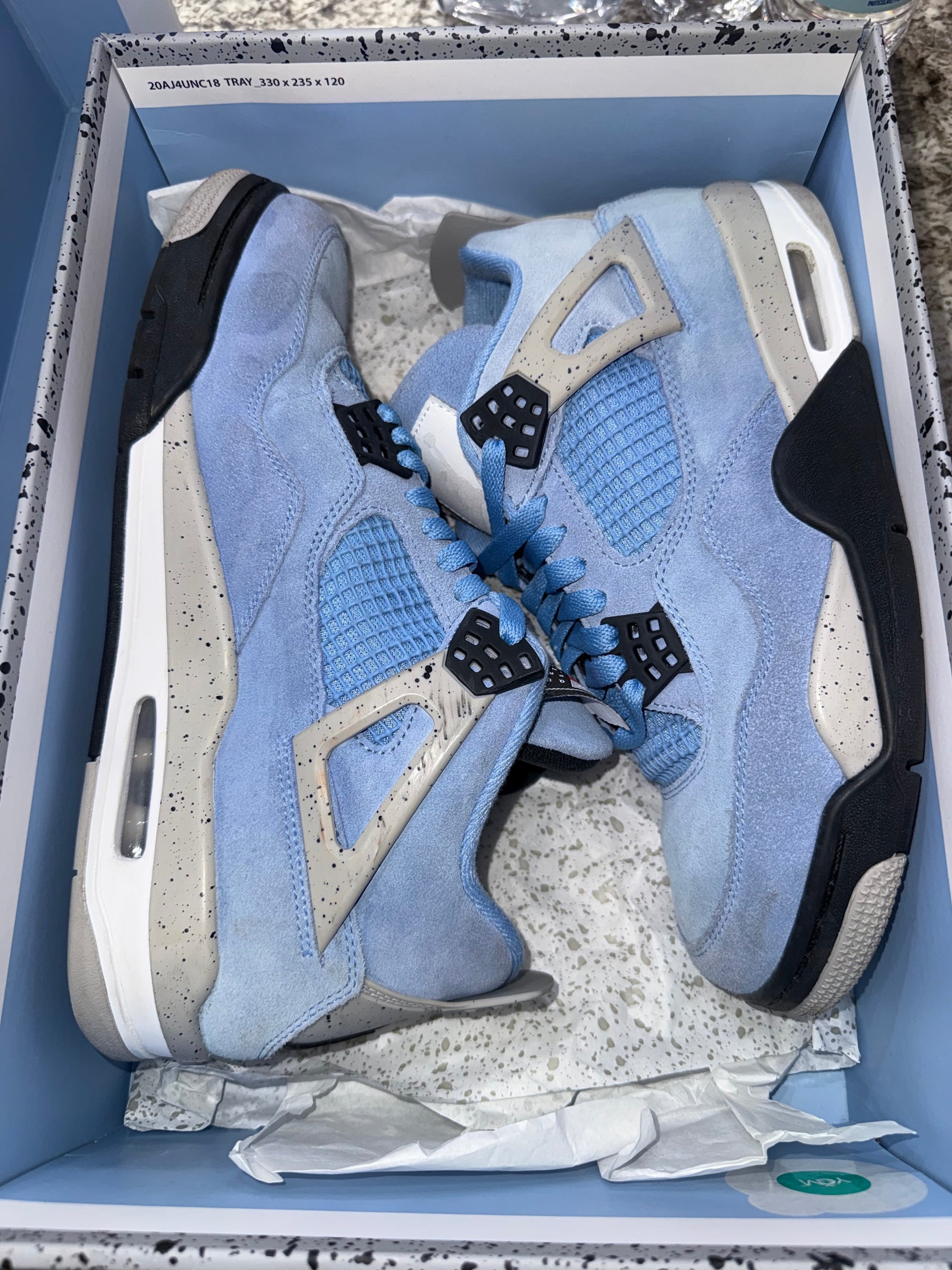 Jordan 4 Retro University Blue