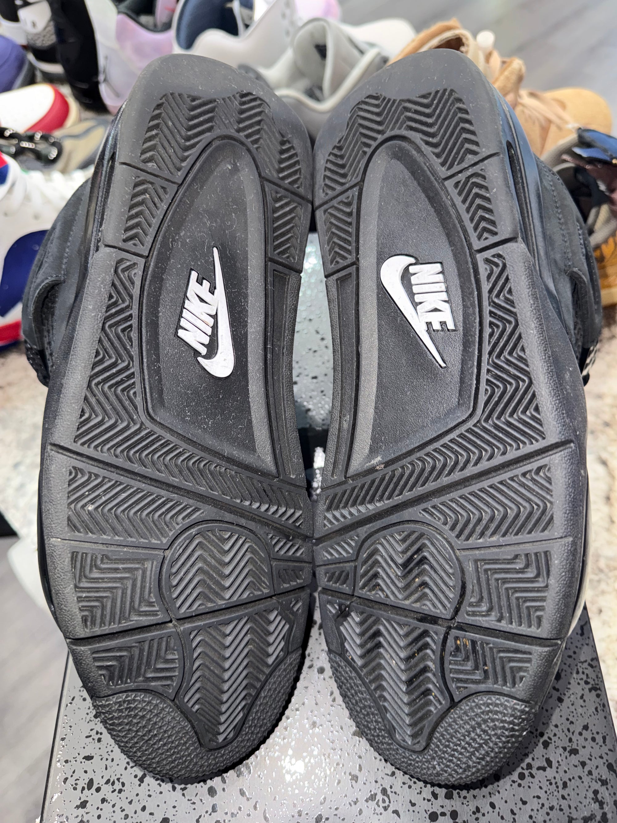 Jordan 4 Retro Black Cat (2025)
