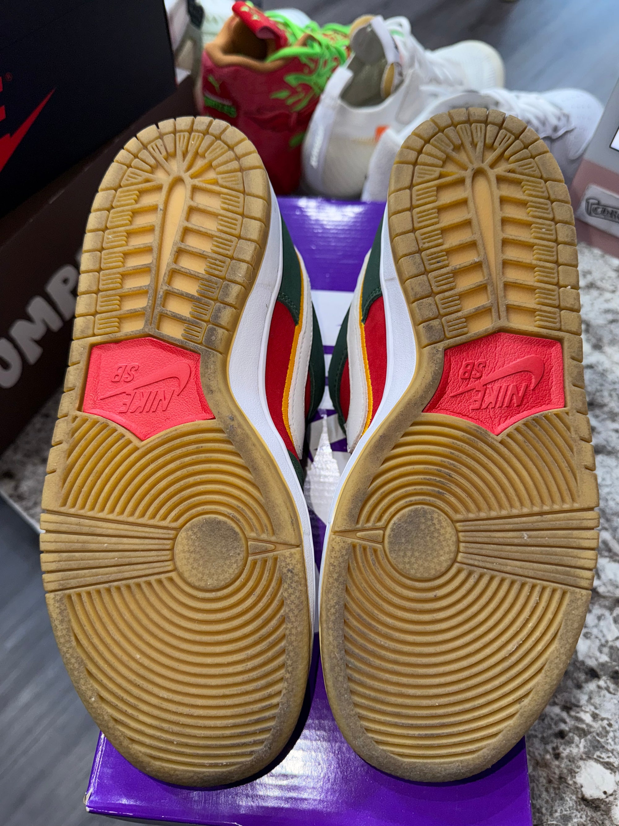 Nike SB Dunk Low Pro PRM Seattle Supersonics