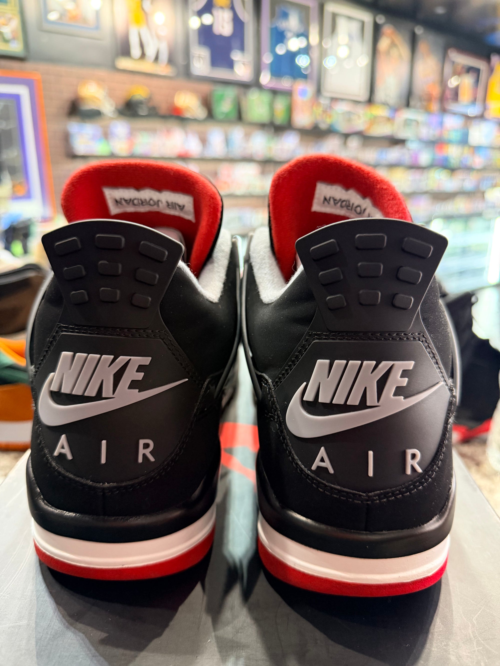 Jordan 4 Retro Bred (2019)