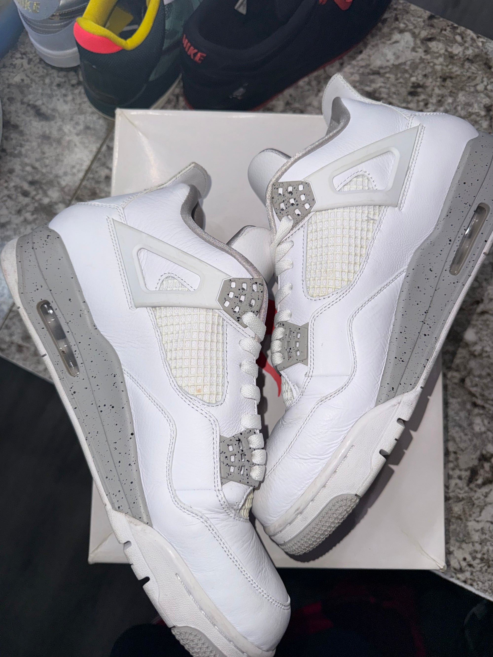 Jordan 4 Retro White Oreo (2021)