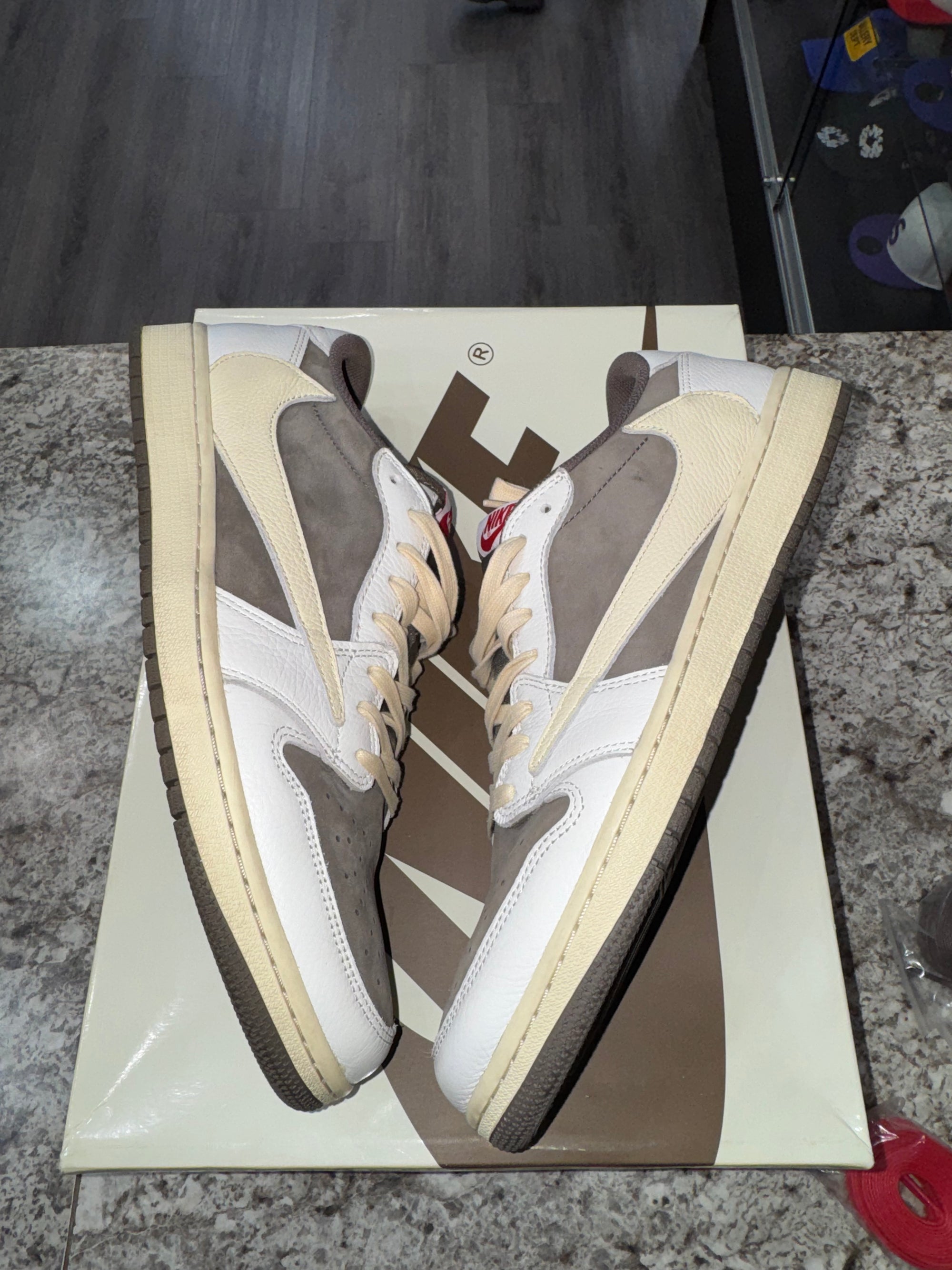Jordan 1 Retro Low OG SP Travis Scott Reverse Mocha