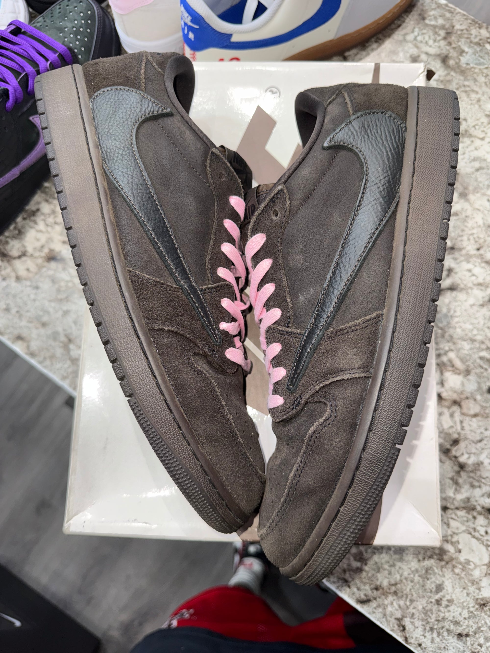 Jordan 1 Retro Low OG SP Travis Scott Velvet Brown