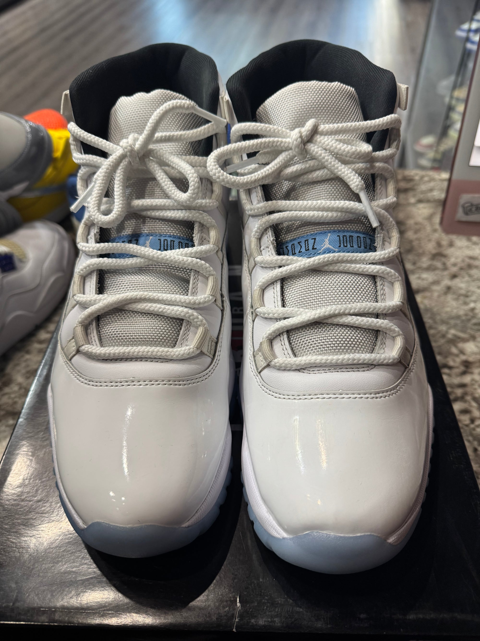 Jordan 11 Retro Legend Blue (2024)