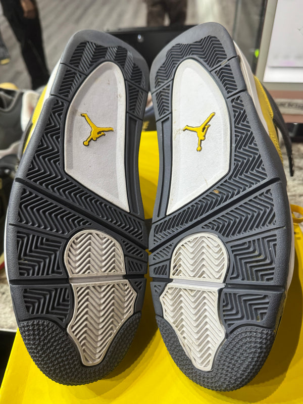 Jordan 4 Retro Lightning (2021)