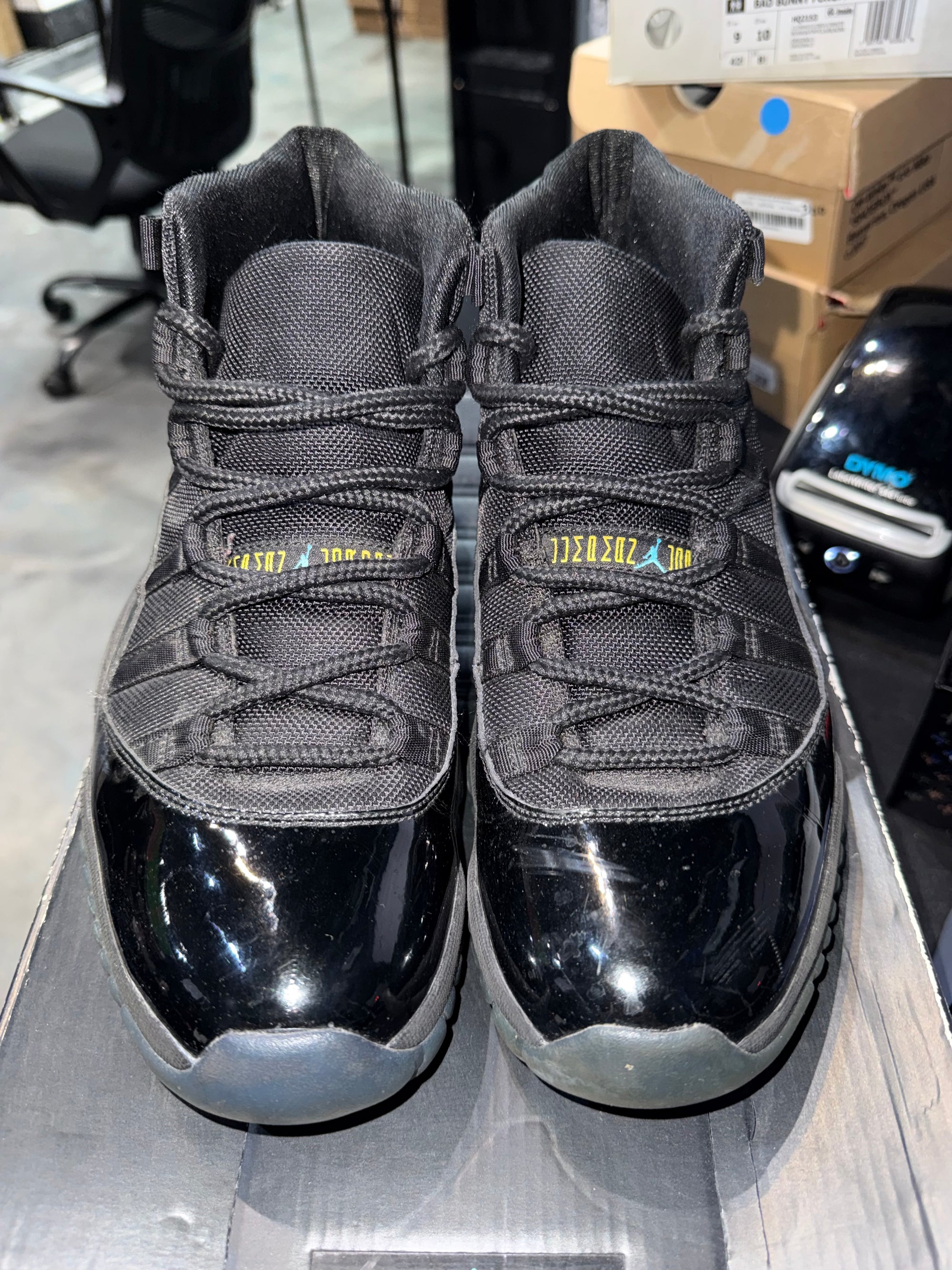 Jordan 11 Retro Gamma Blue (DAMAGED BOX)