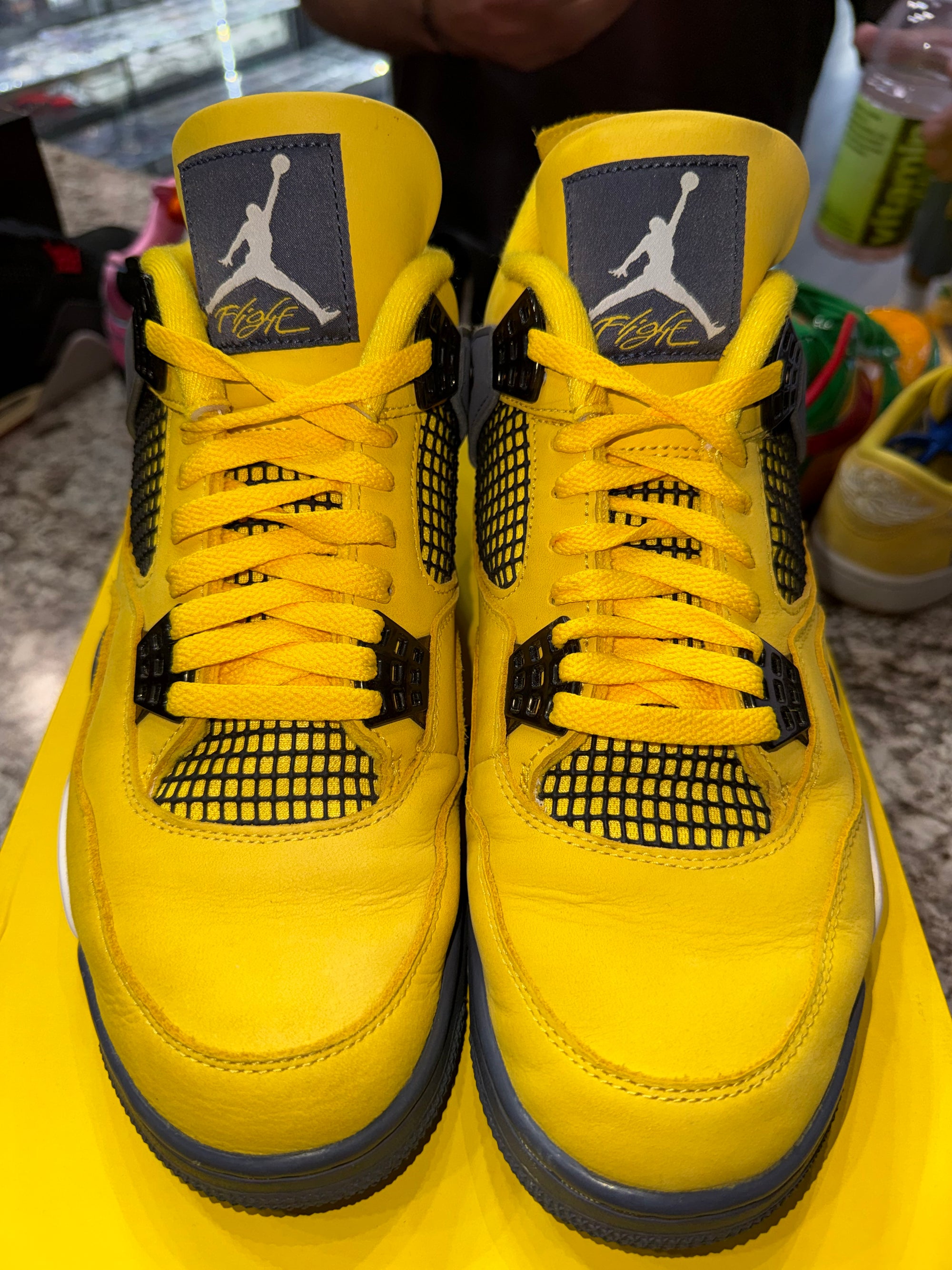 Jordan 4 Retro Lightning (2021)