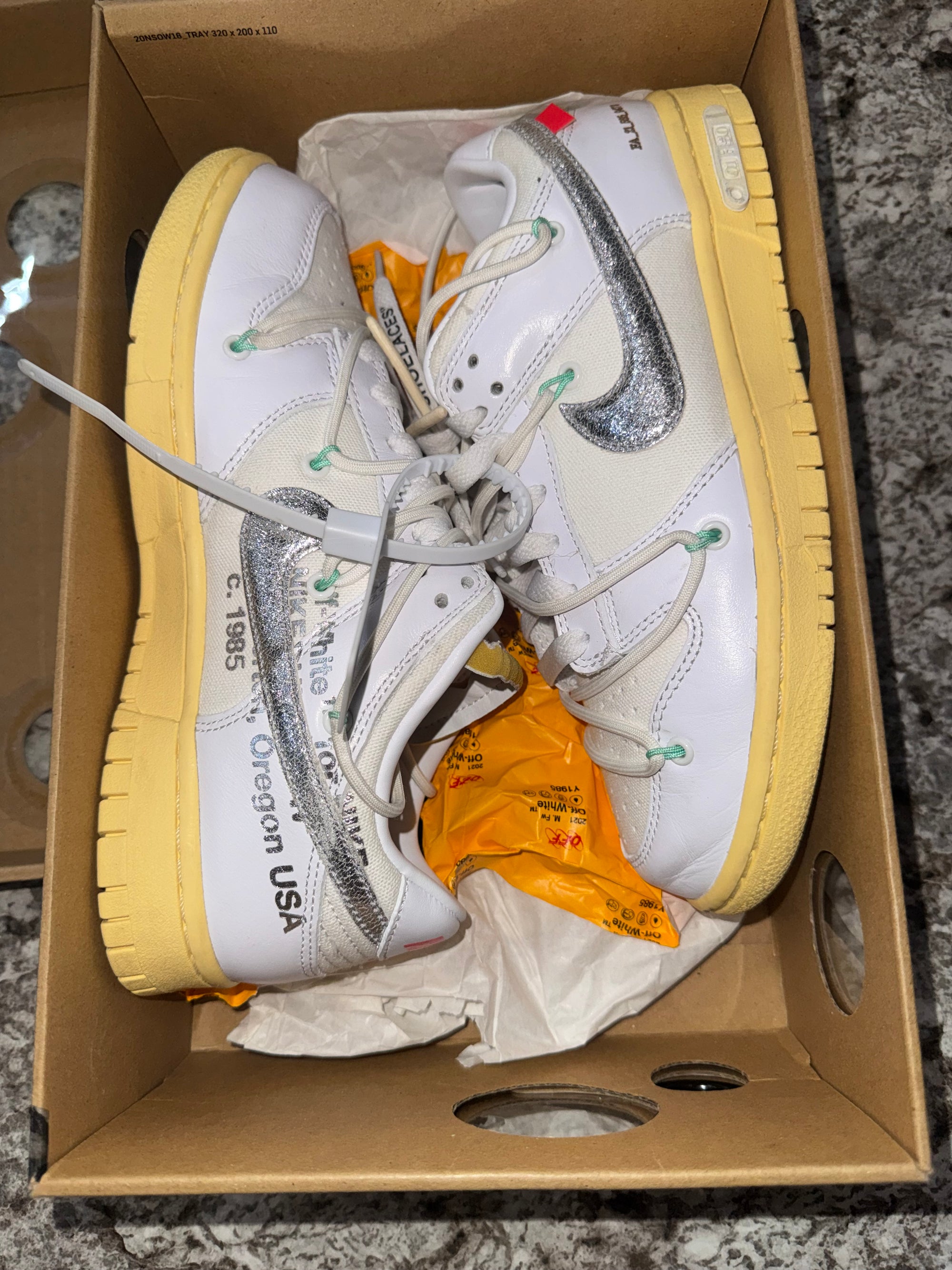 Nike Dunk Low Off-White Lot 1