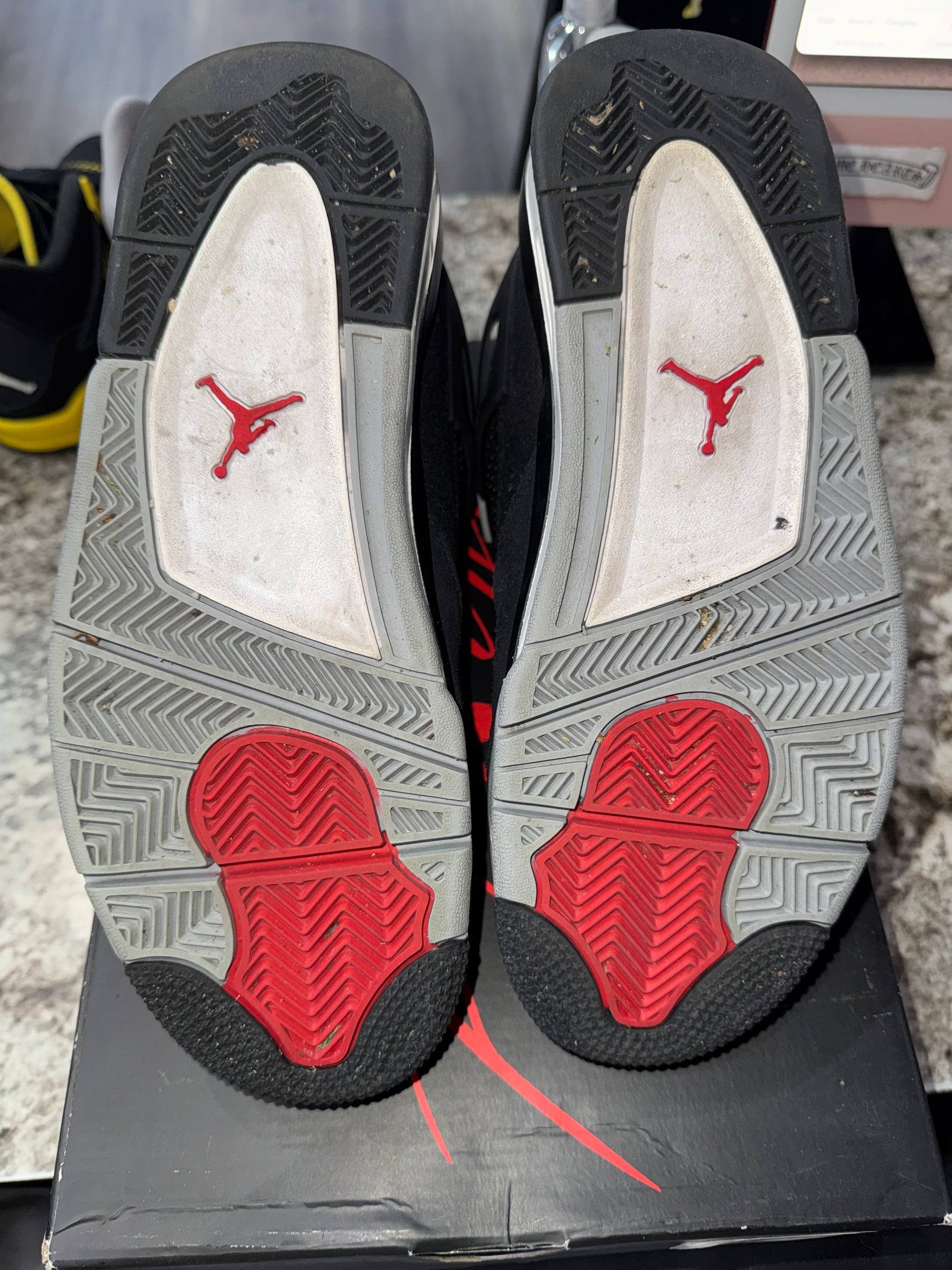 Jordan 4 Retro SE Black Canvas (DAMAGED BOX)