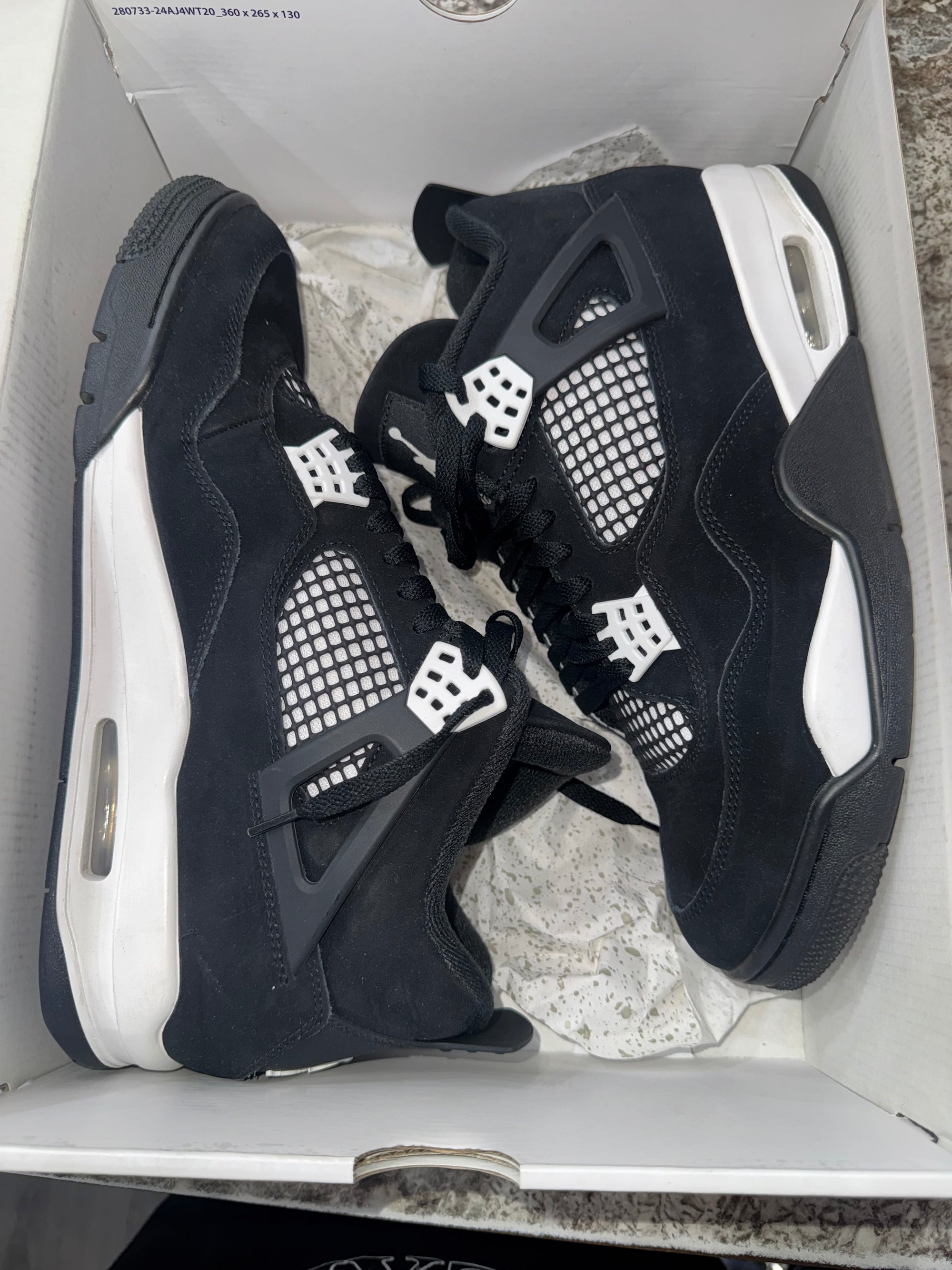 Jordan 4 Retro White Thunder
