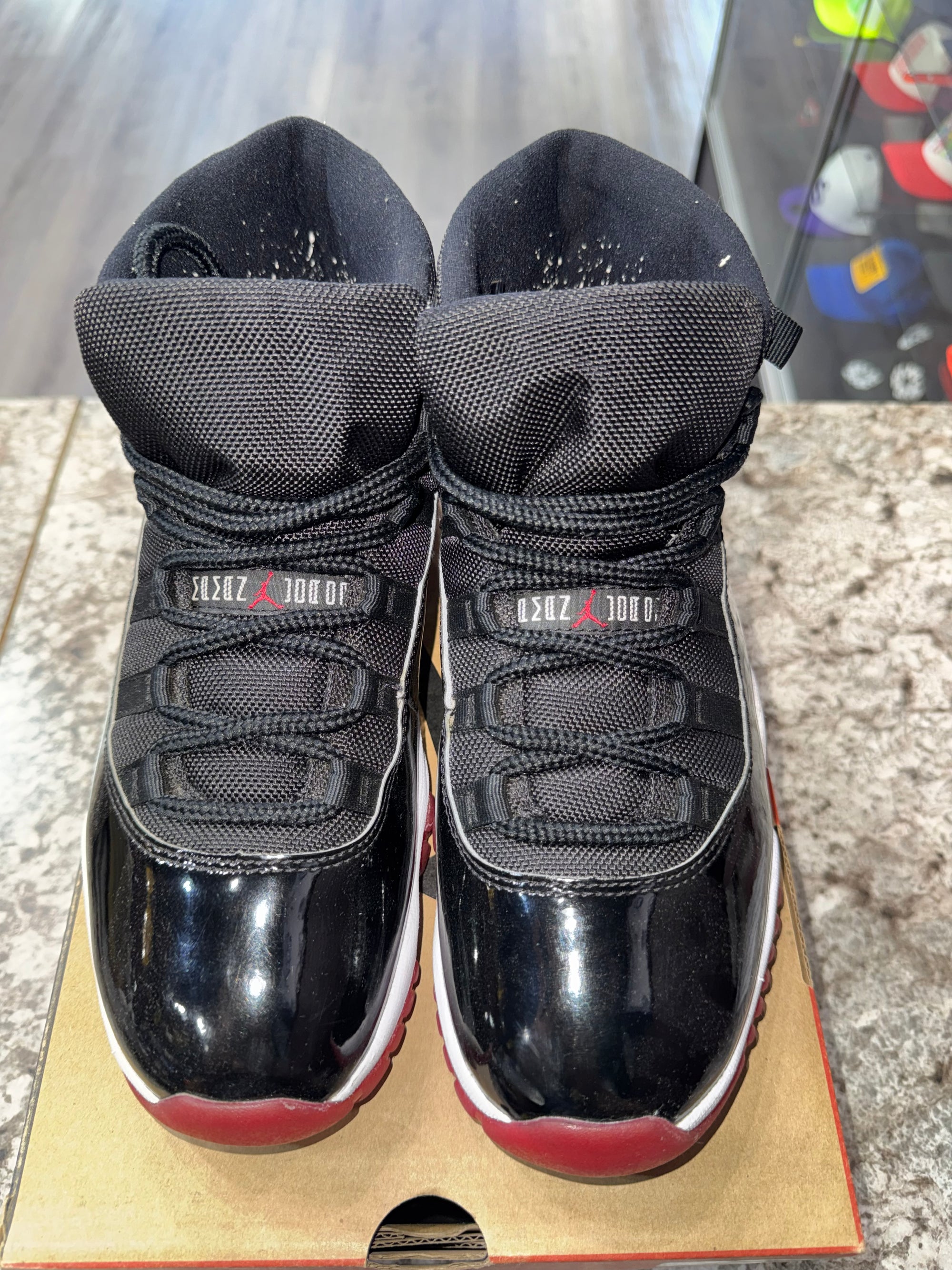 Jordan 11 Retro Playoffs Bred (2019)